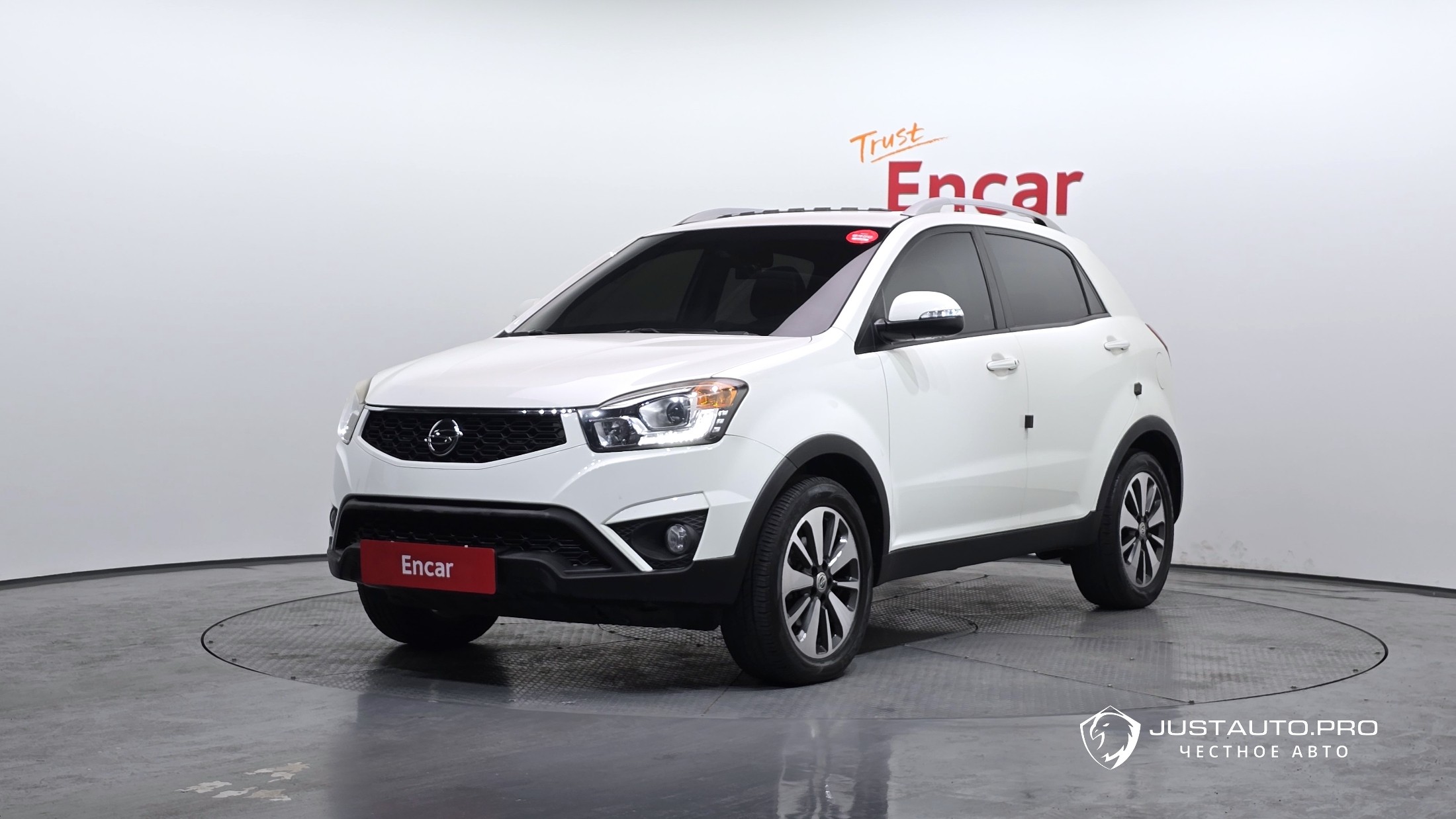 Автомобиль KG_Mobility_Ssangyong KORANDO