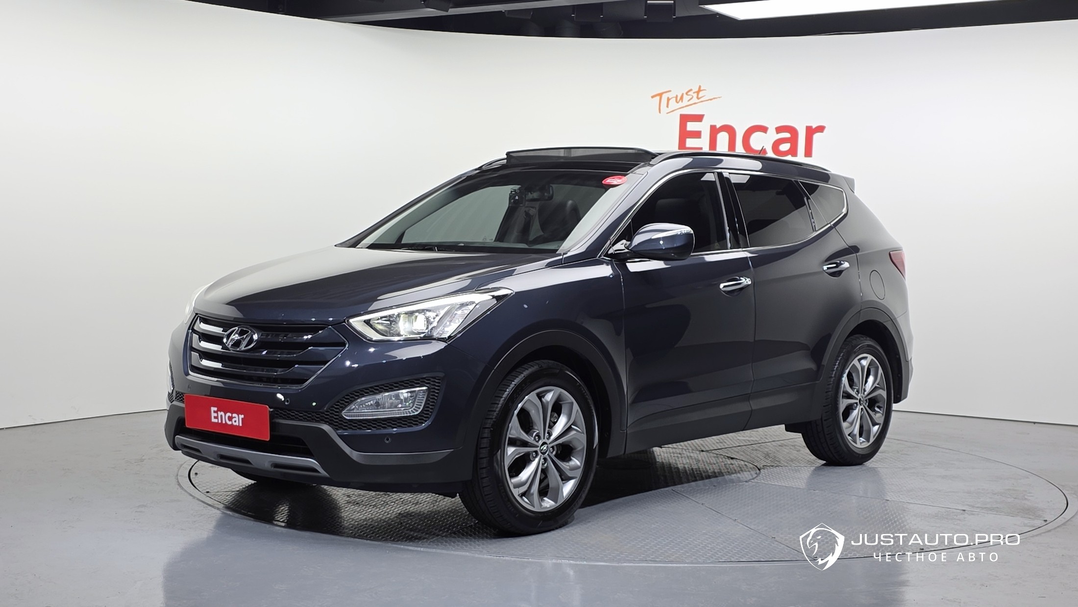 Автомобиль Hyundai Santafe