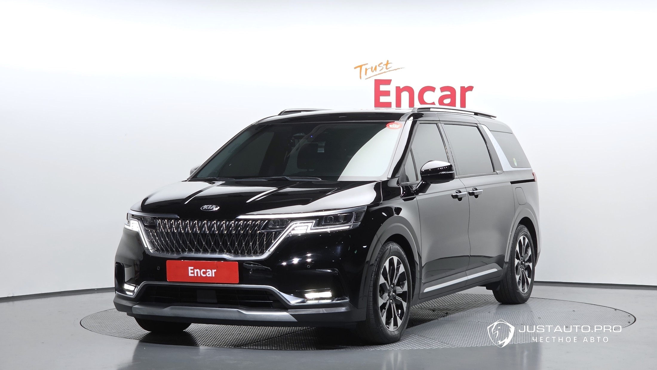 Автомобиль Kia Canival