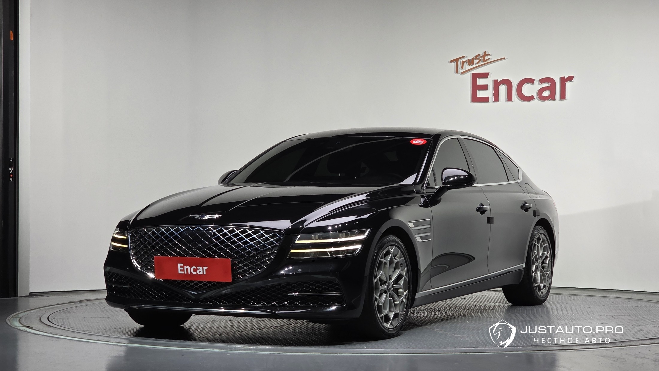 Автомобиль Genesis G80