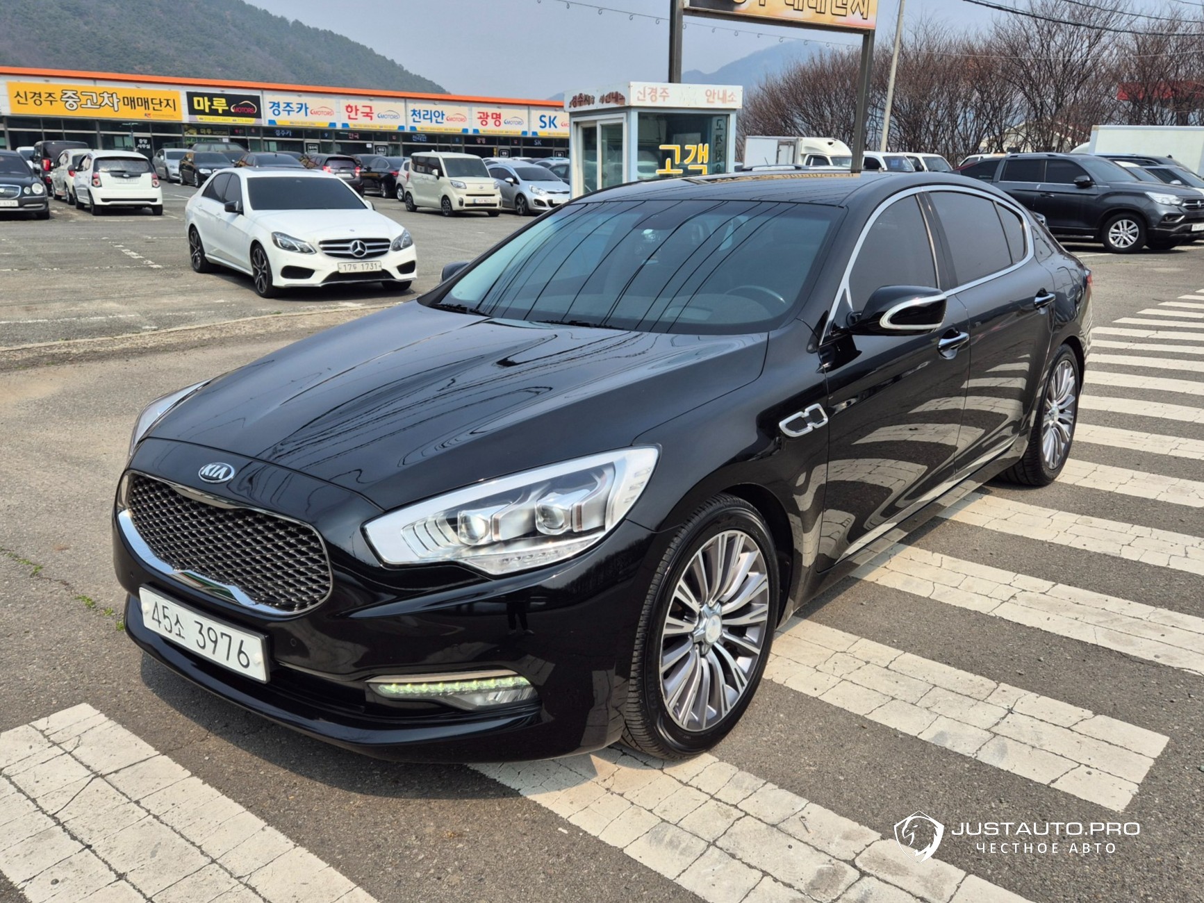 Автомобиль Kia K9