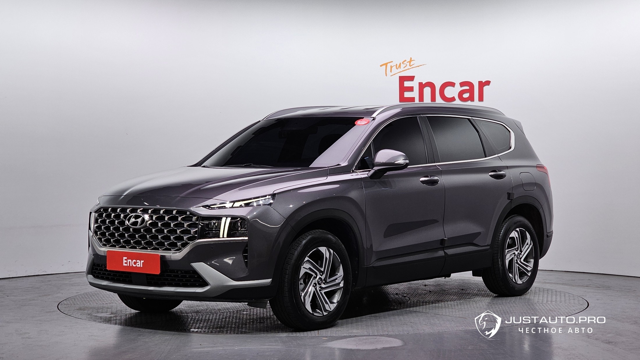 Автомобиль Hyundai Santafe