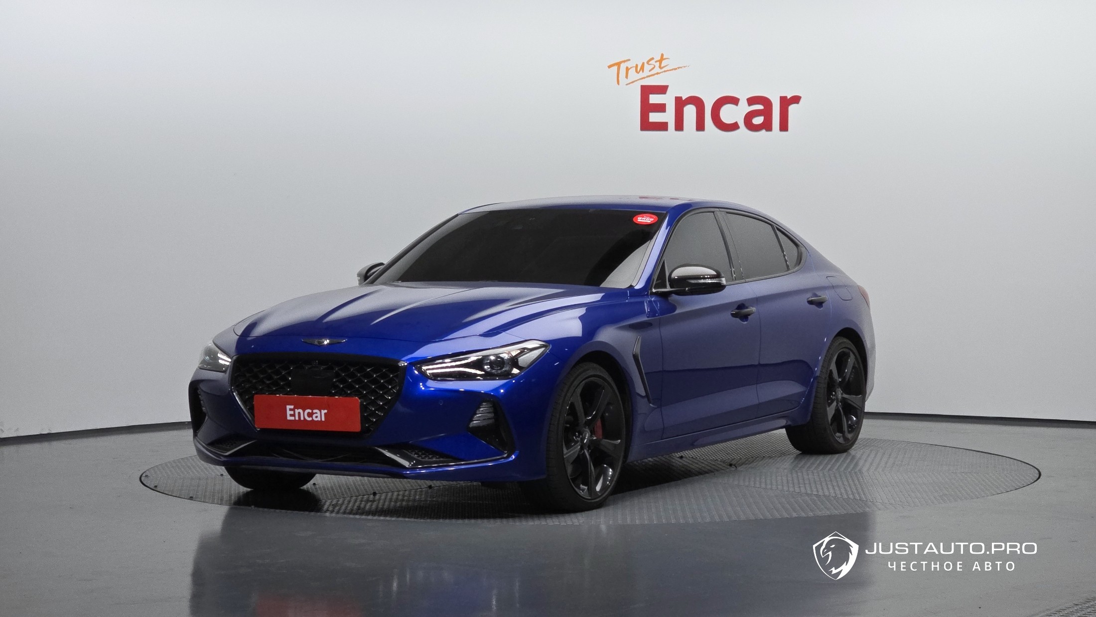 Автомобиль Genesis G70