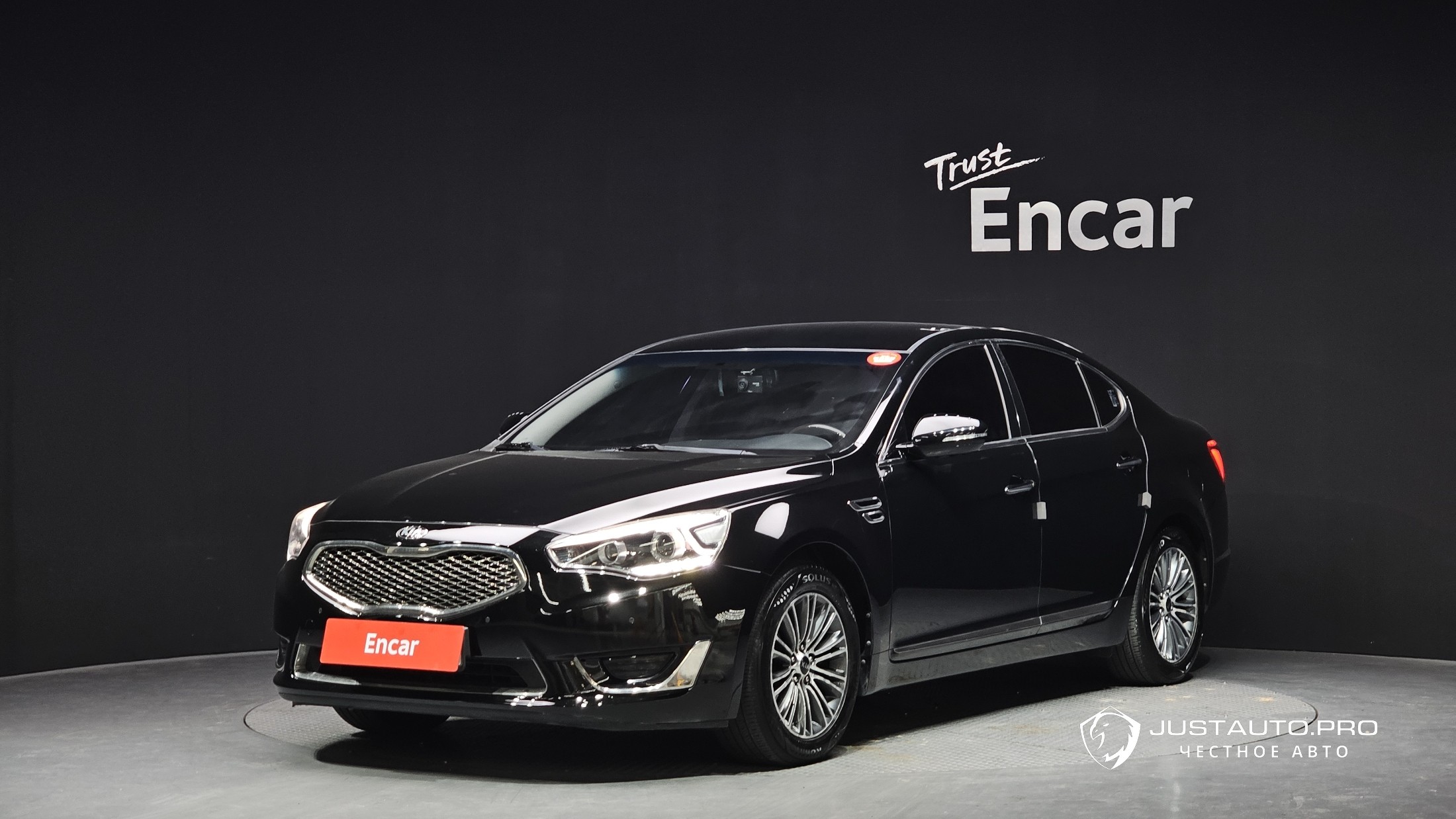 Автомобиль Kia K7