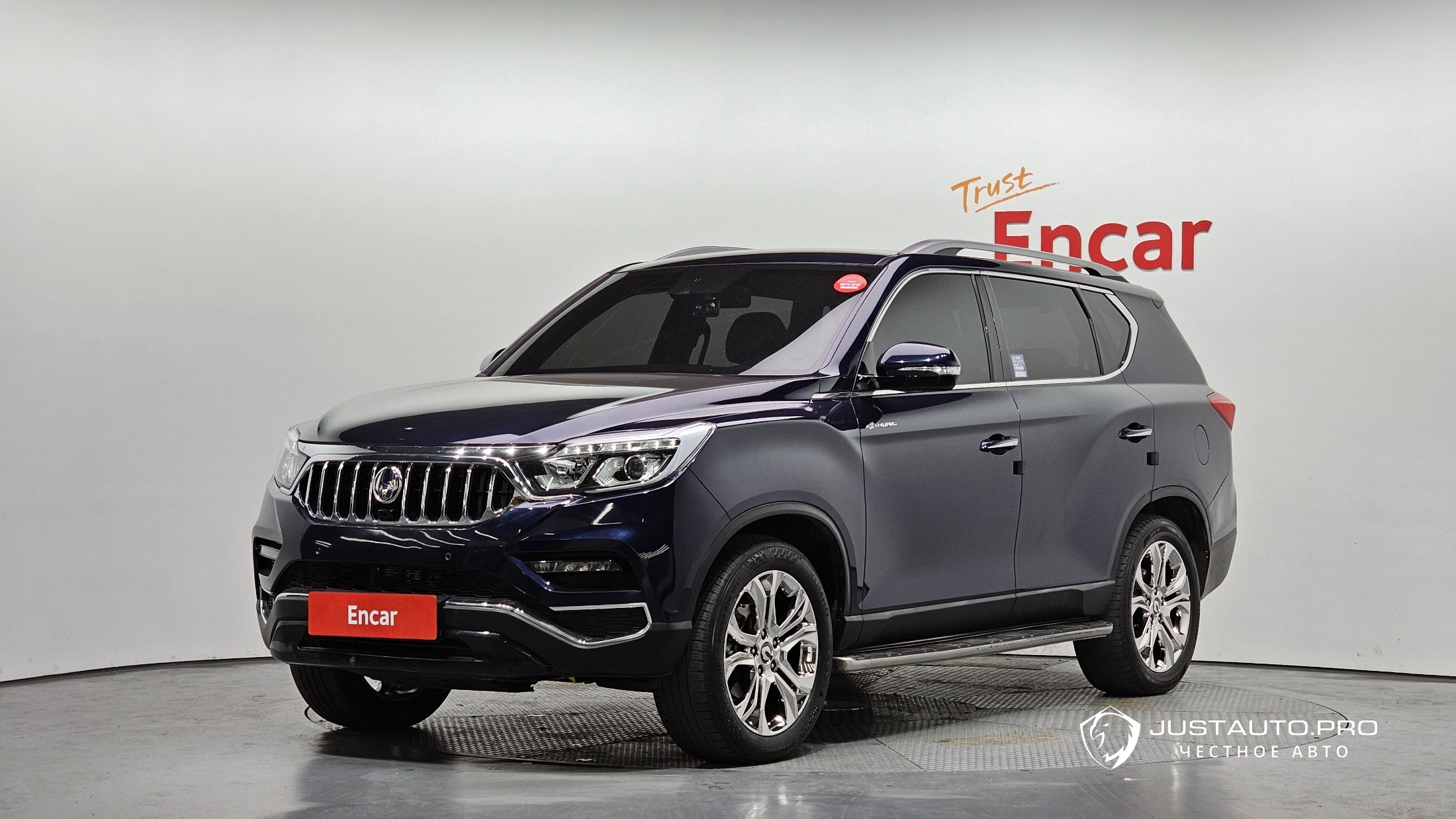 Автомобиль KG_Mobility_Ssangyong Rexton