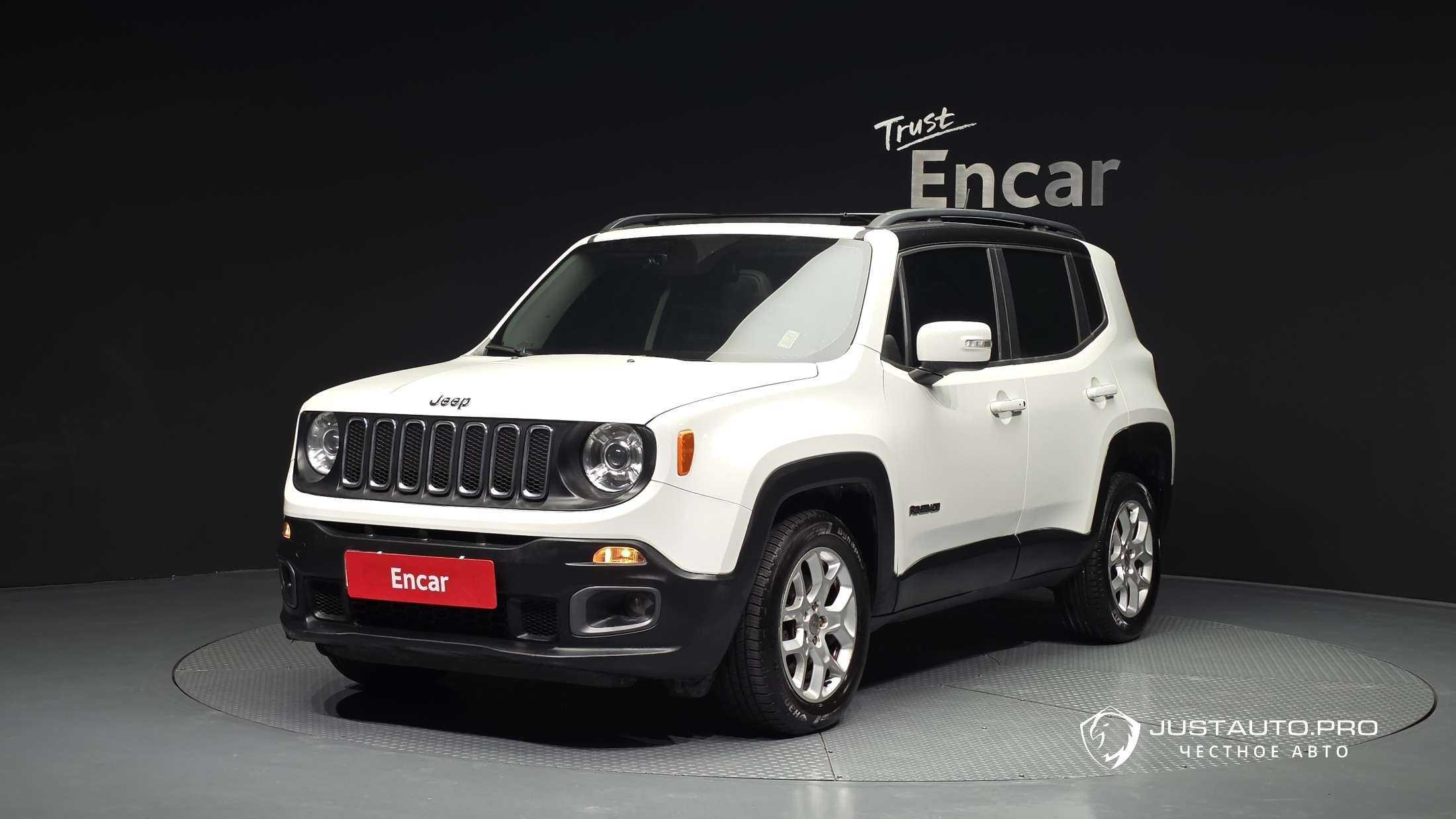 Автомобиль Jeep Renegade