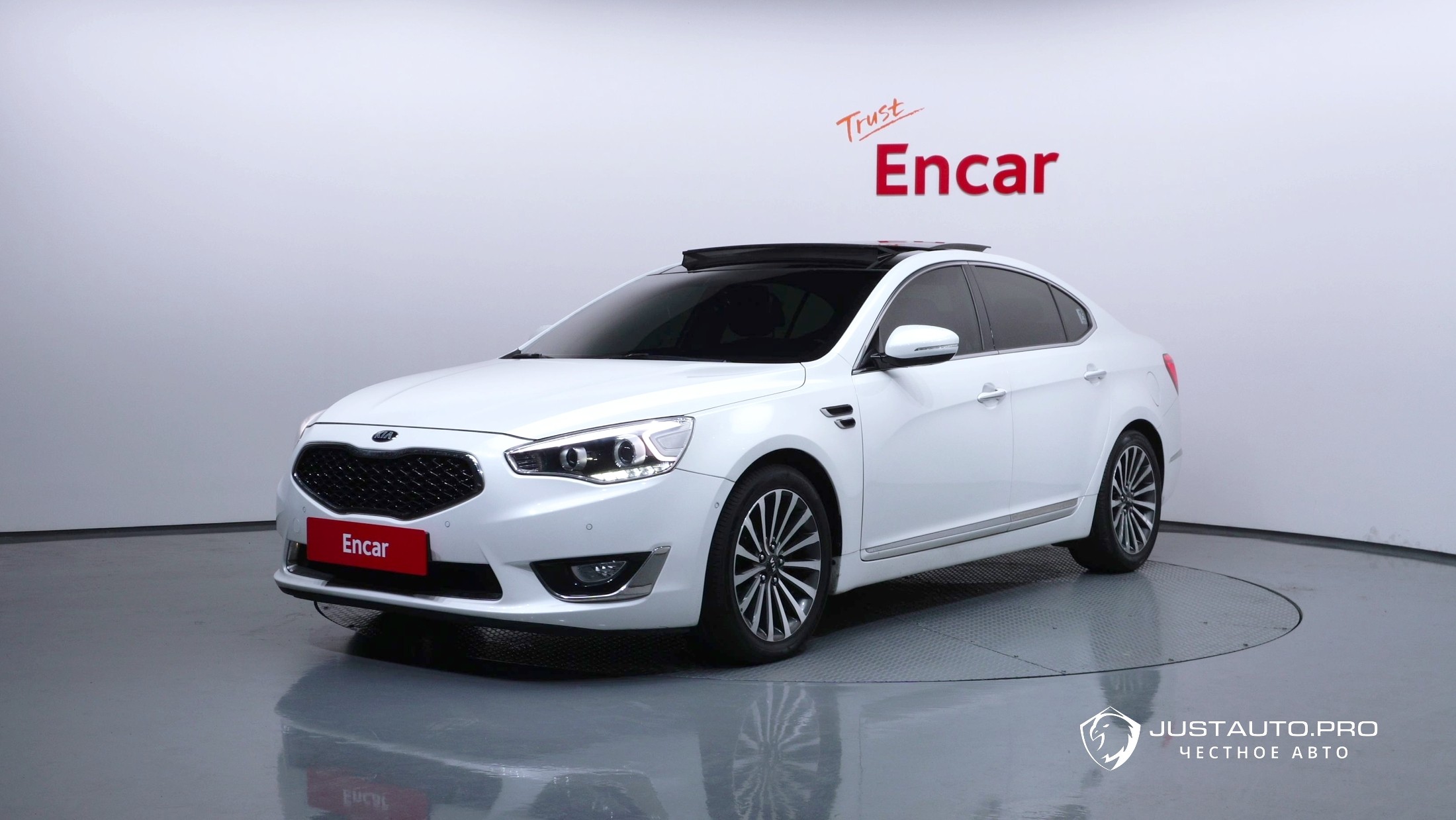 Автомобиль Kia K7