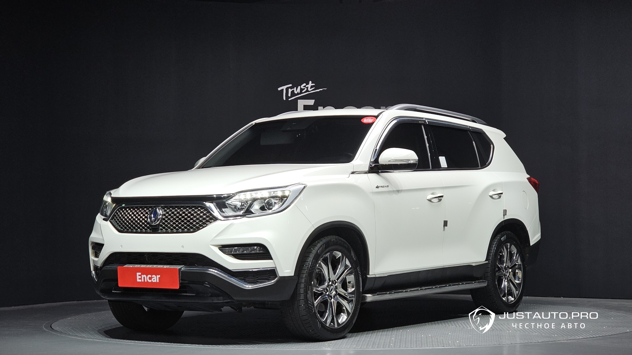 Автомобиль KG_Mobility_Ssangyong Rexton