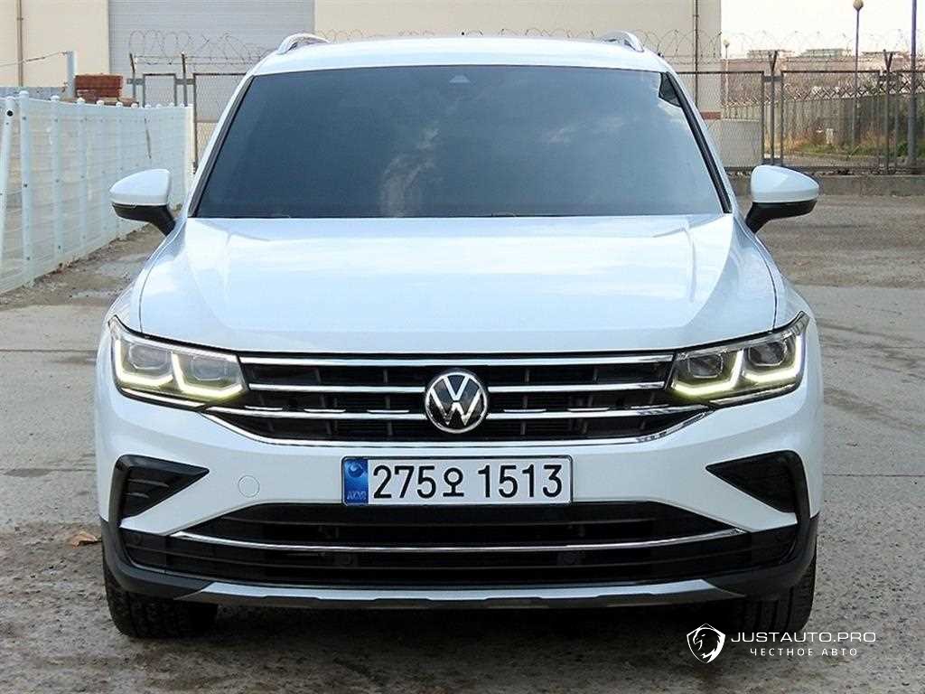 Автомобиль Volkswagen Tiguan