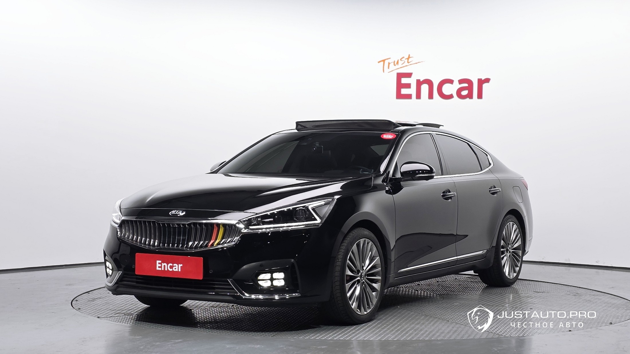 Автомобиль Kia K7