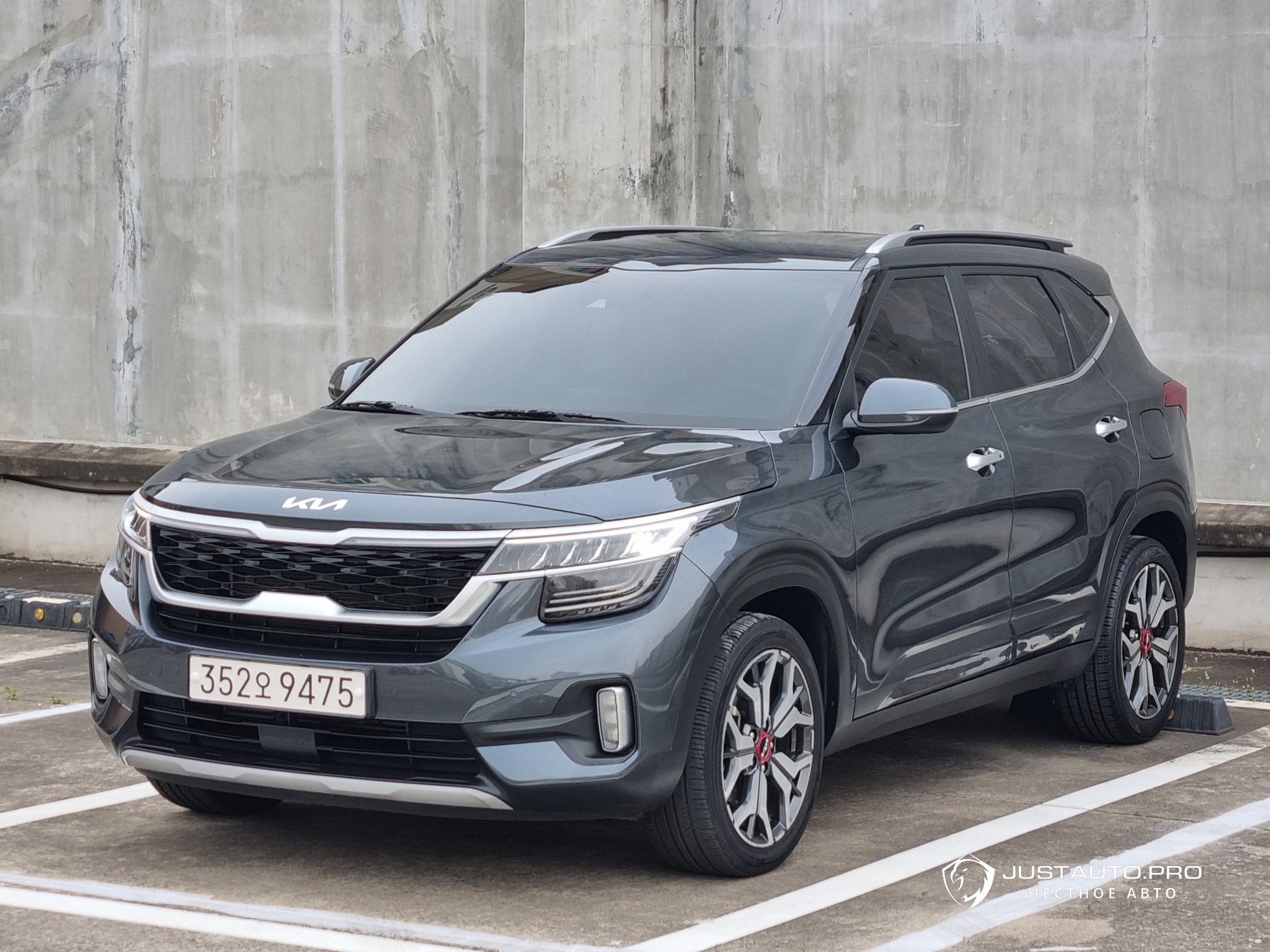 Автомобиль Kia Seltos