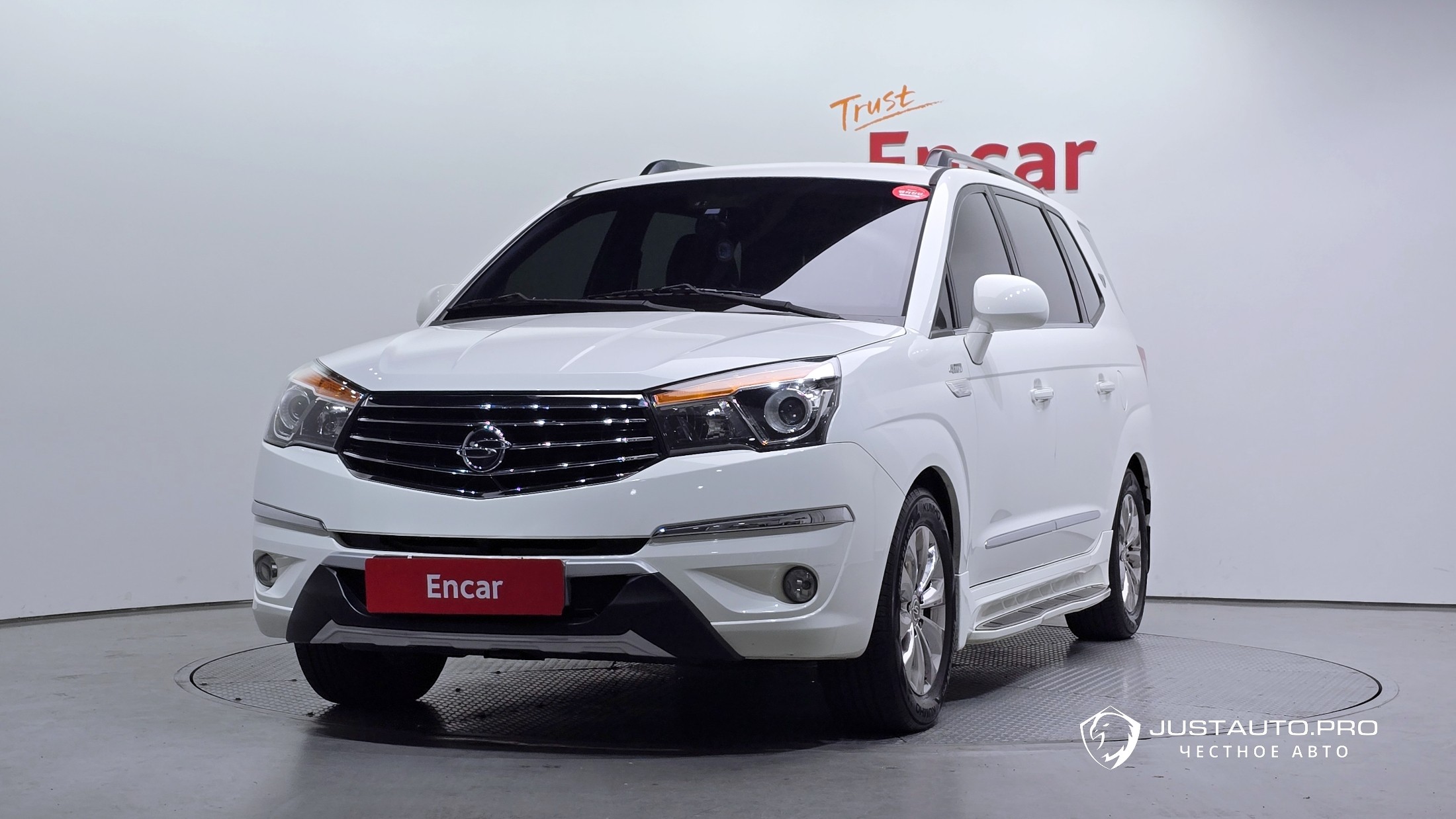 Автомобиль KG_Mobility_Ssangyong KORANDO