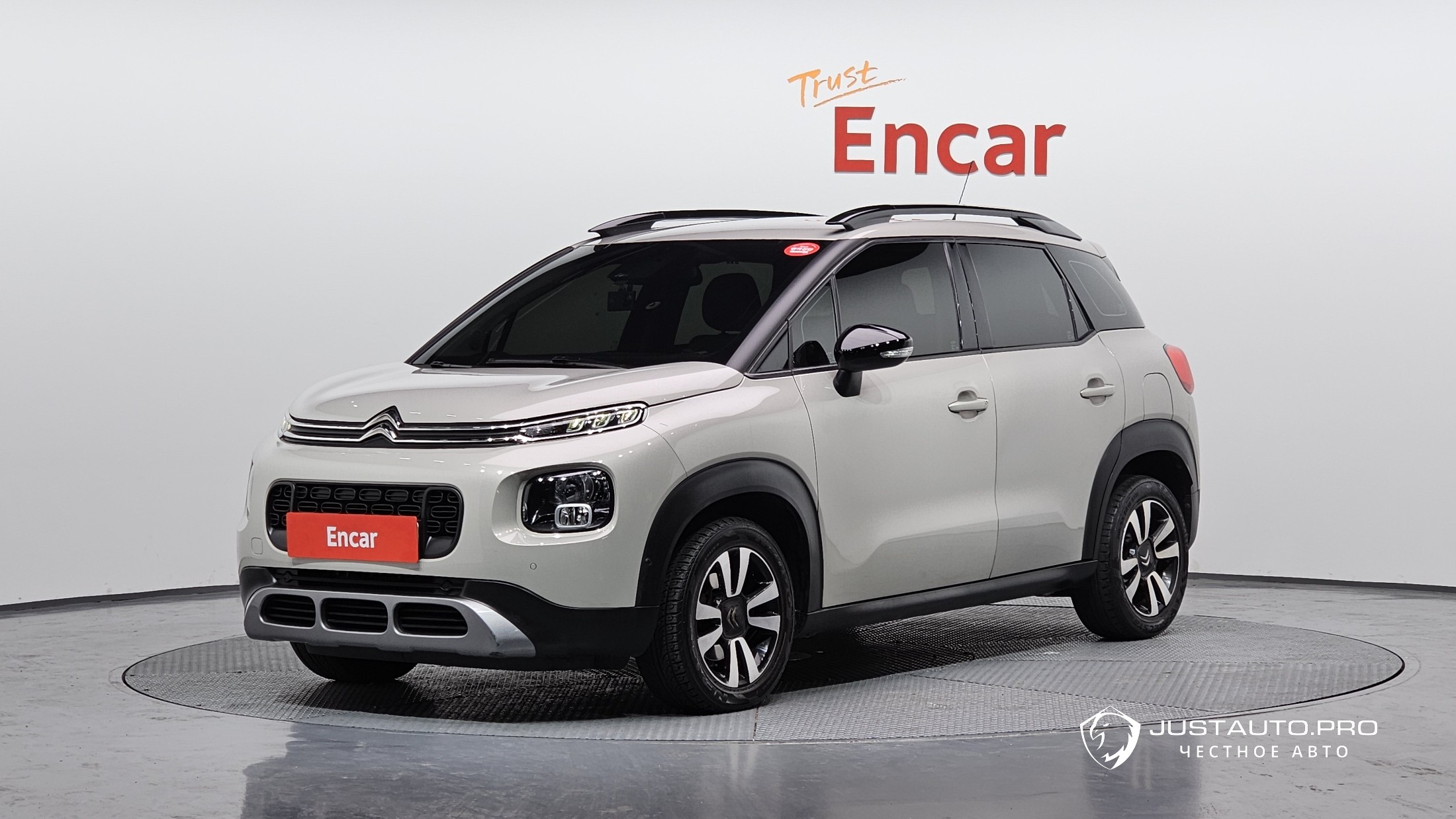 Автомобиль Citroen-DS C3 Aircross
