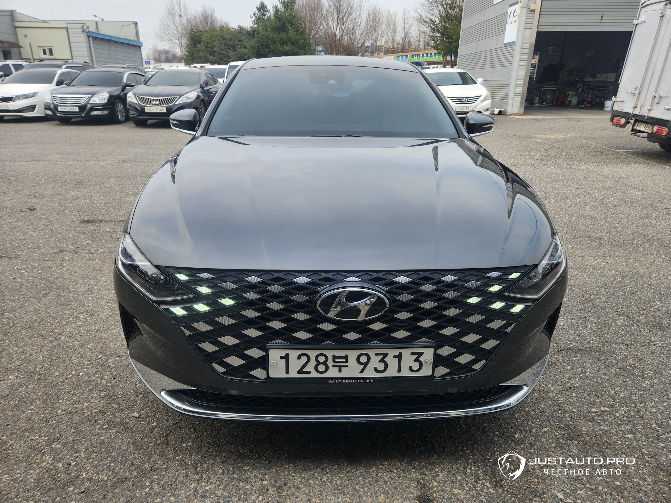 Автомобиль Hyundai Grandeur