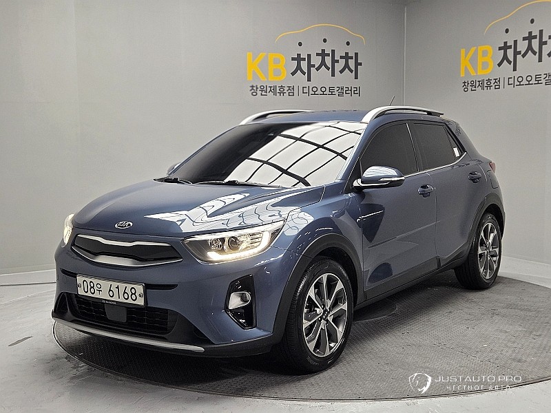 Автомобиль Kia Stonic