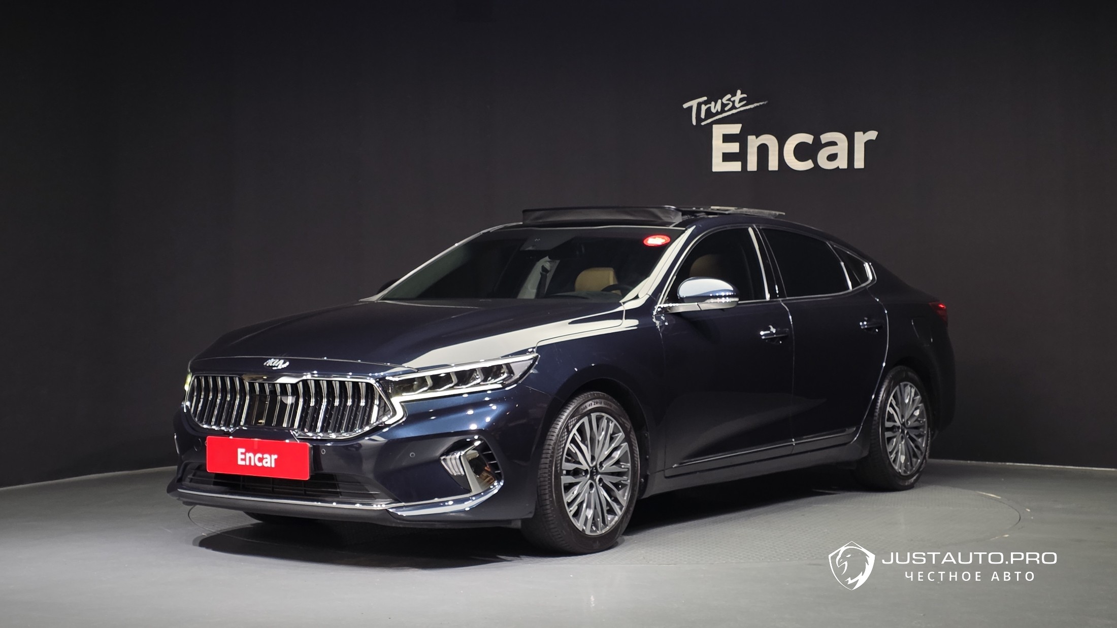 Автомобиль Kia K7