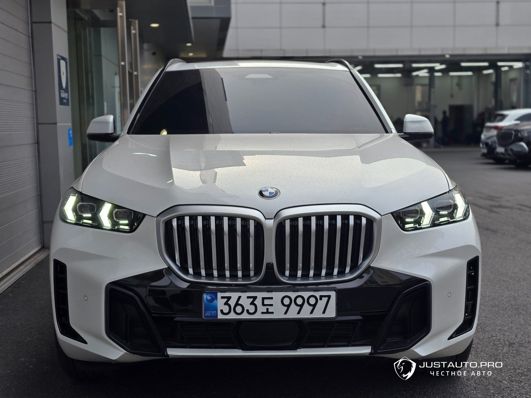 Автомобиль BMW X5