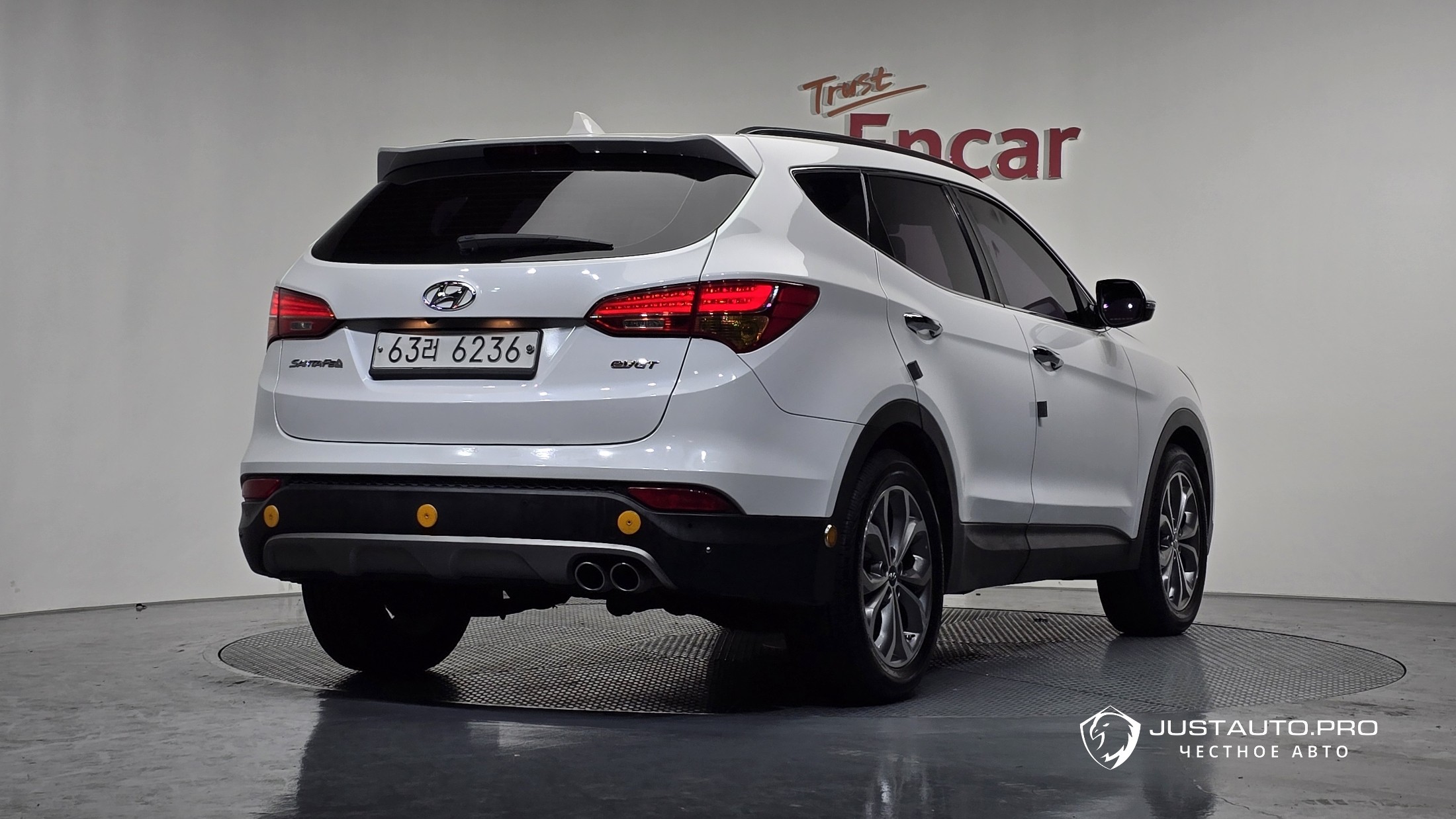 Автомобиль Hyundai Santafe