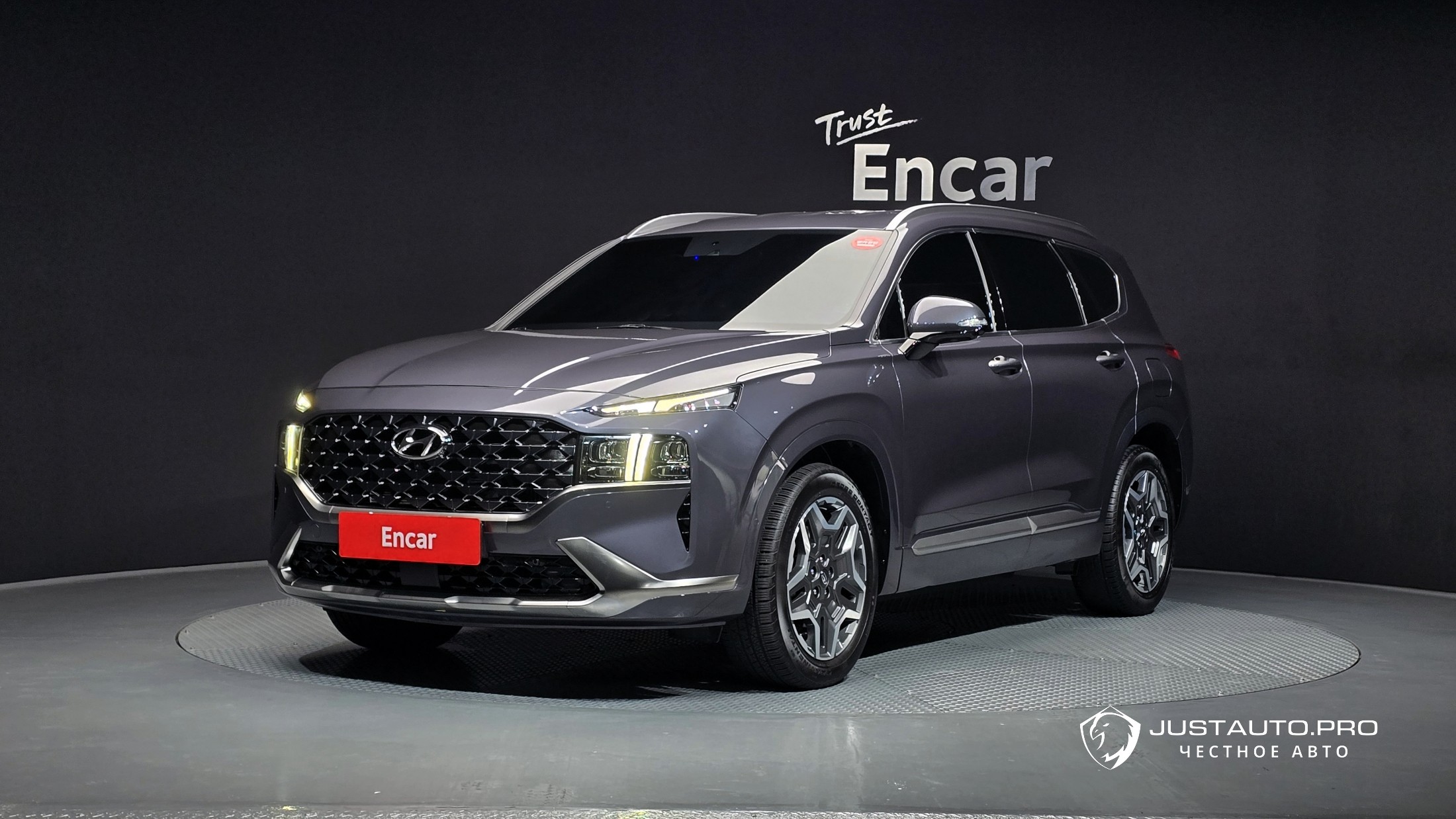 Автомобиль Hyundai Santafe