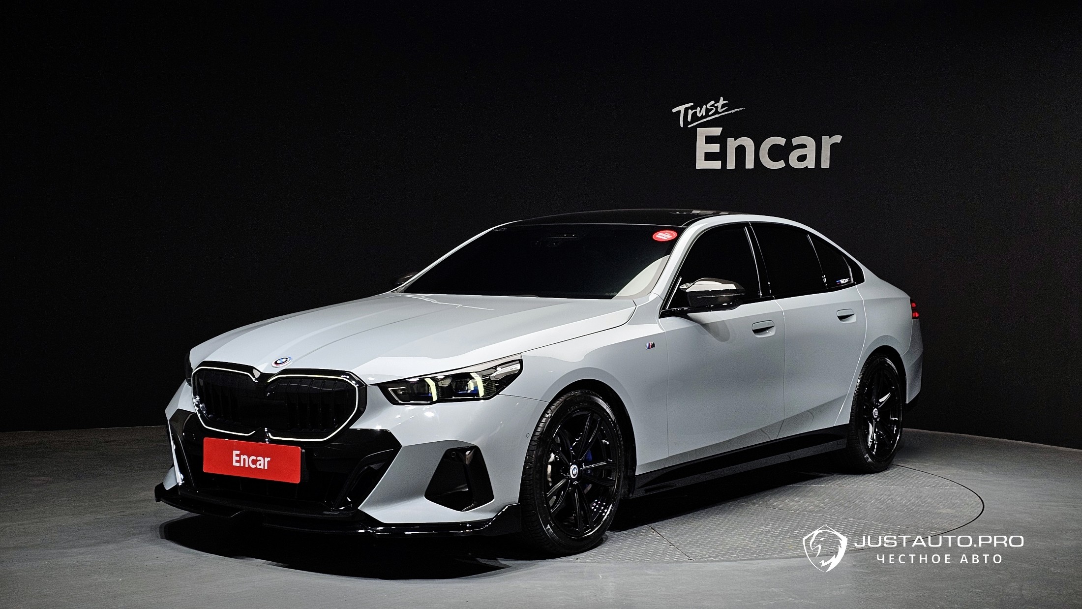 Автомобиль BMW 5-Series