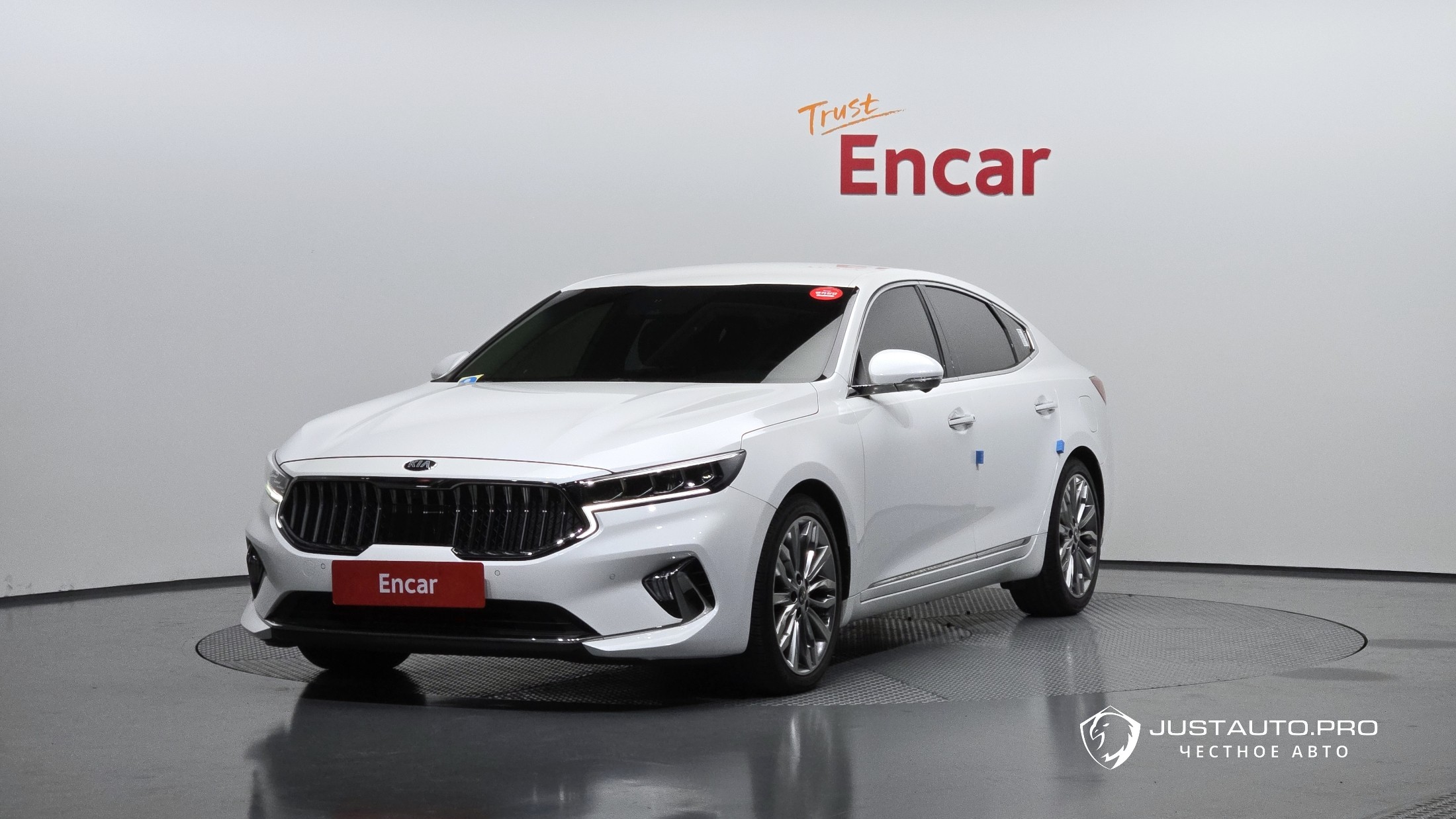 Автомобиль Kia K7