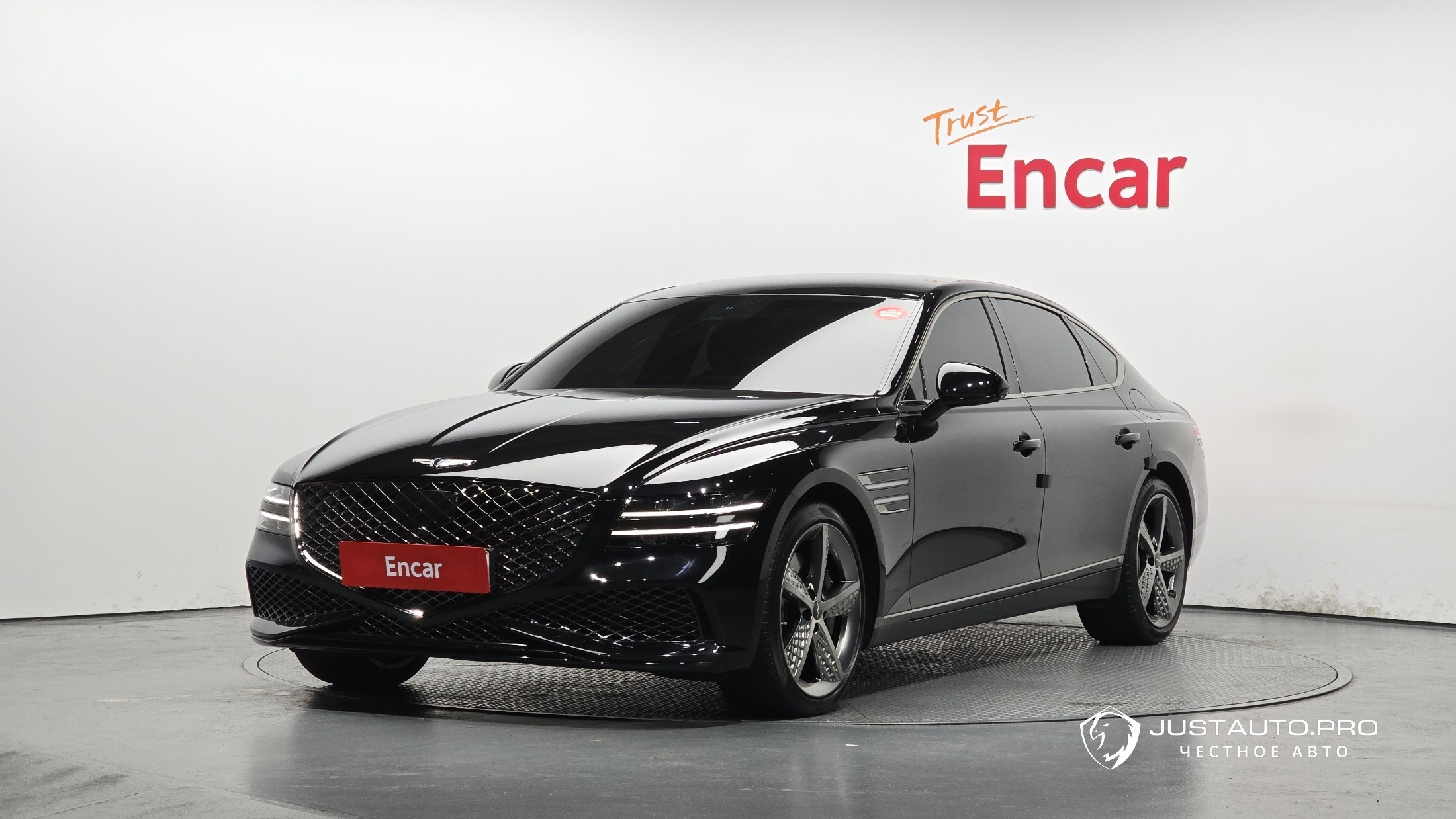 Автомобиль Genesis G80