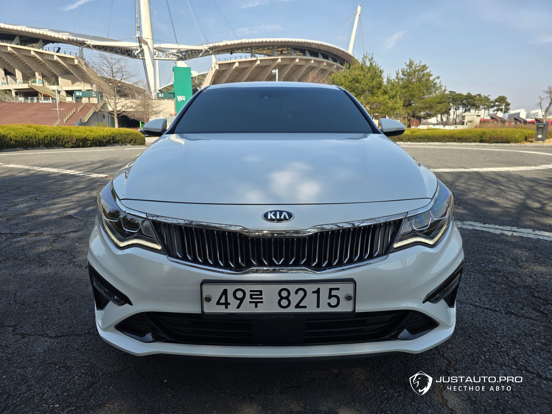 Автомобиль Kia K5