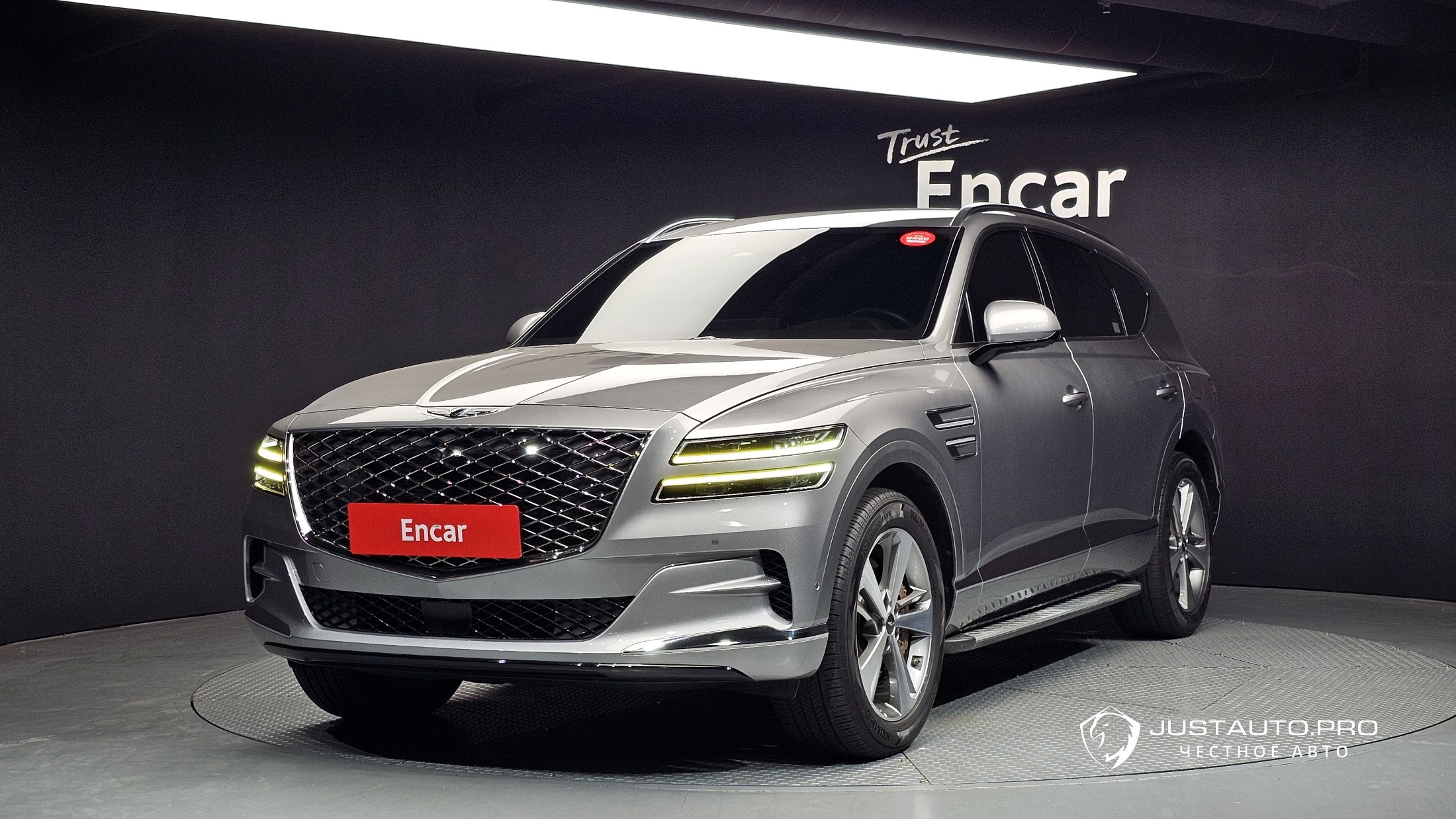 Автомобиль Genesis GV80