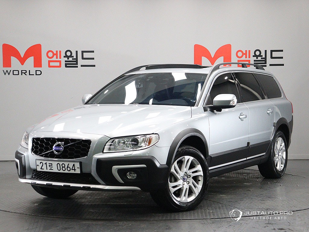 Автомобиль Volvo XC70