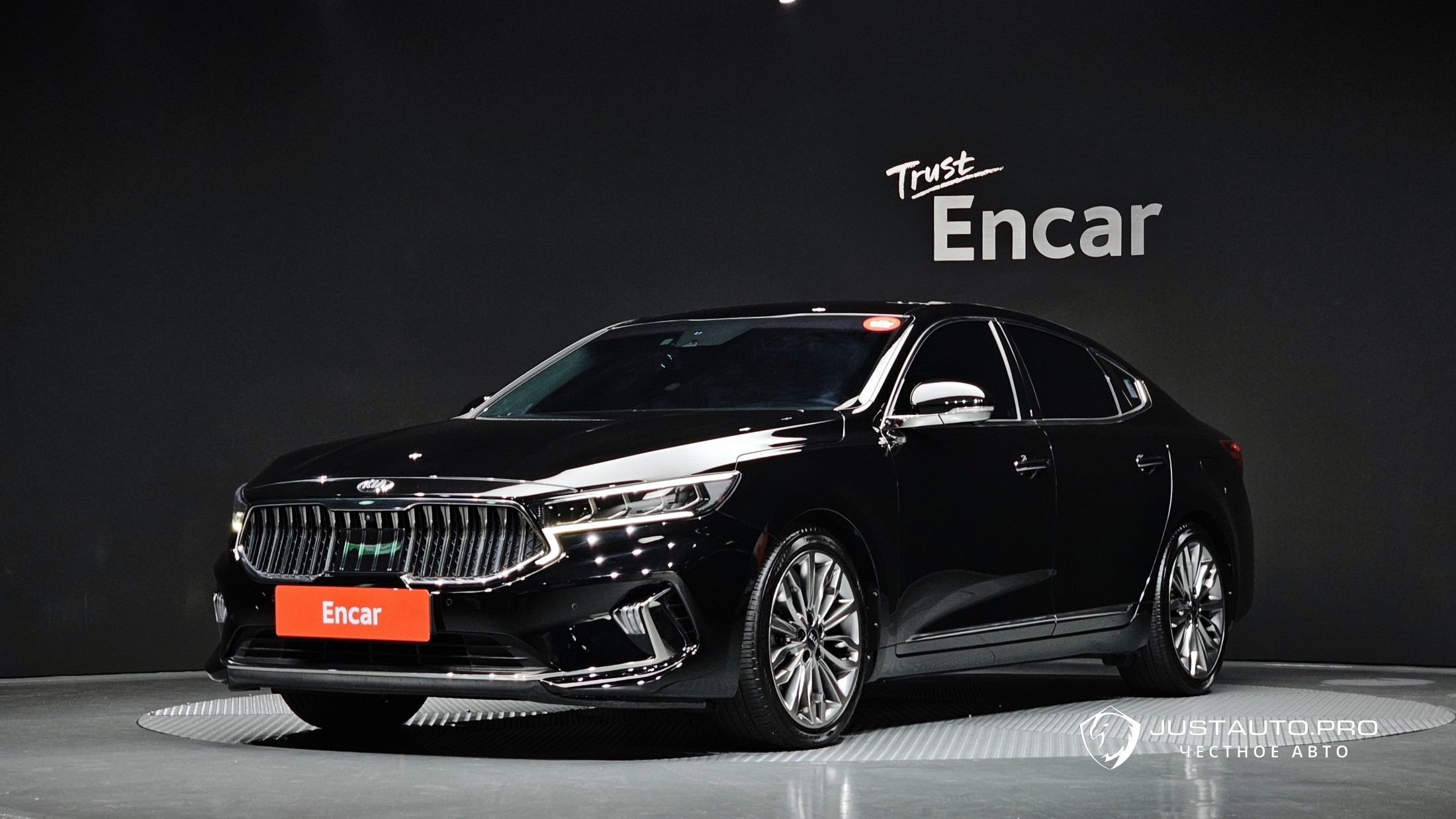 Автомобиль Kia K7