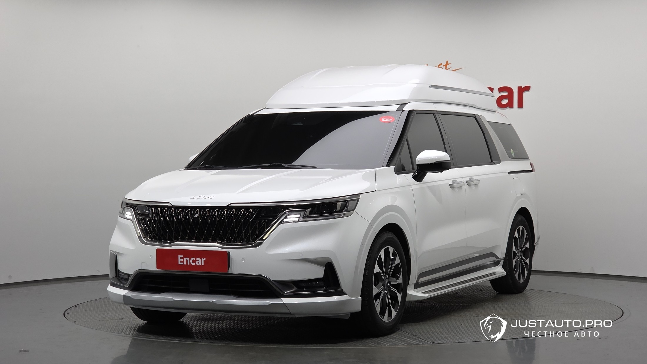 Автомобиль Kia Canival