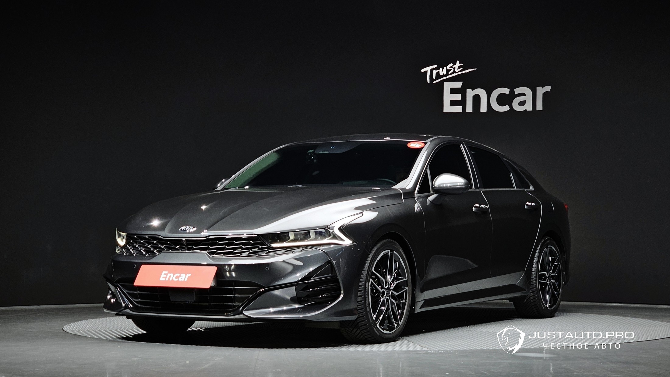 Автомобиль Kia K5