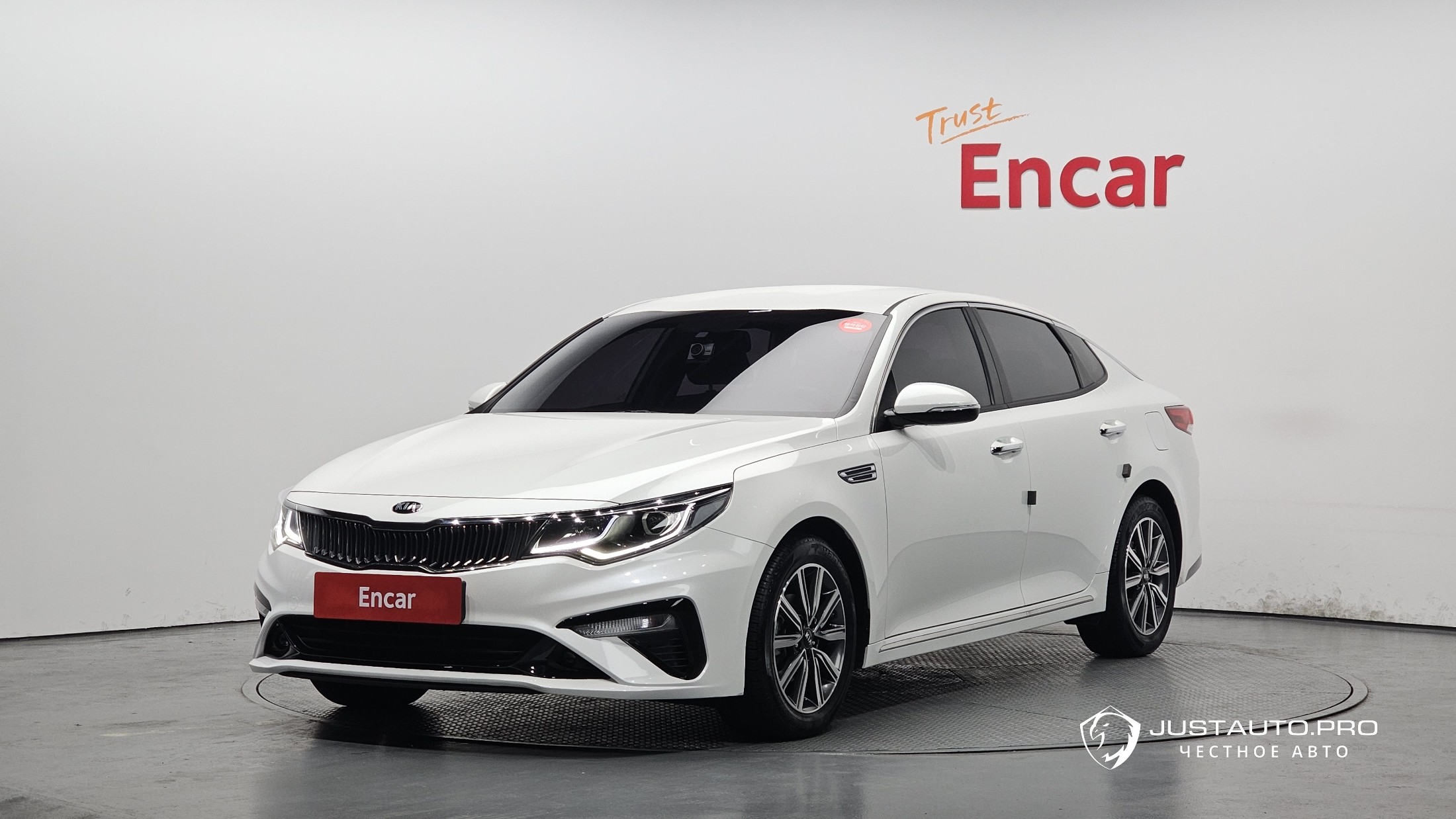 Автомобиль Kia K5