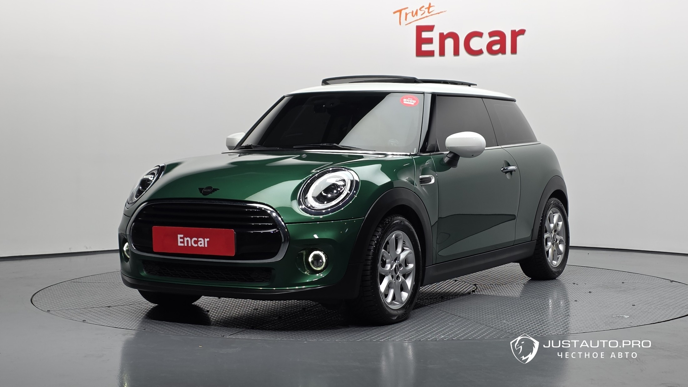 Автомобиль Mini Cooper