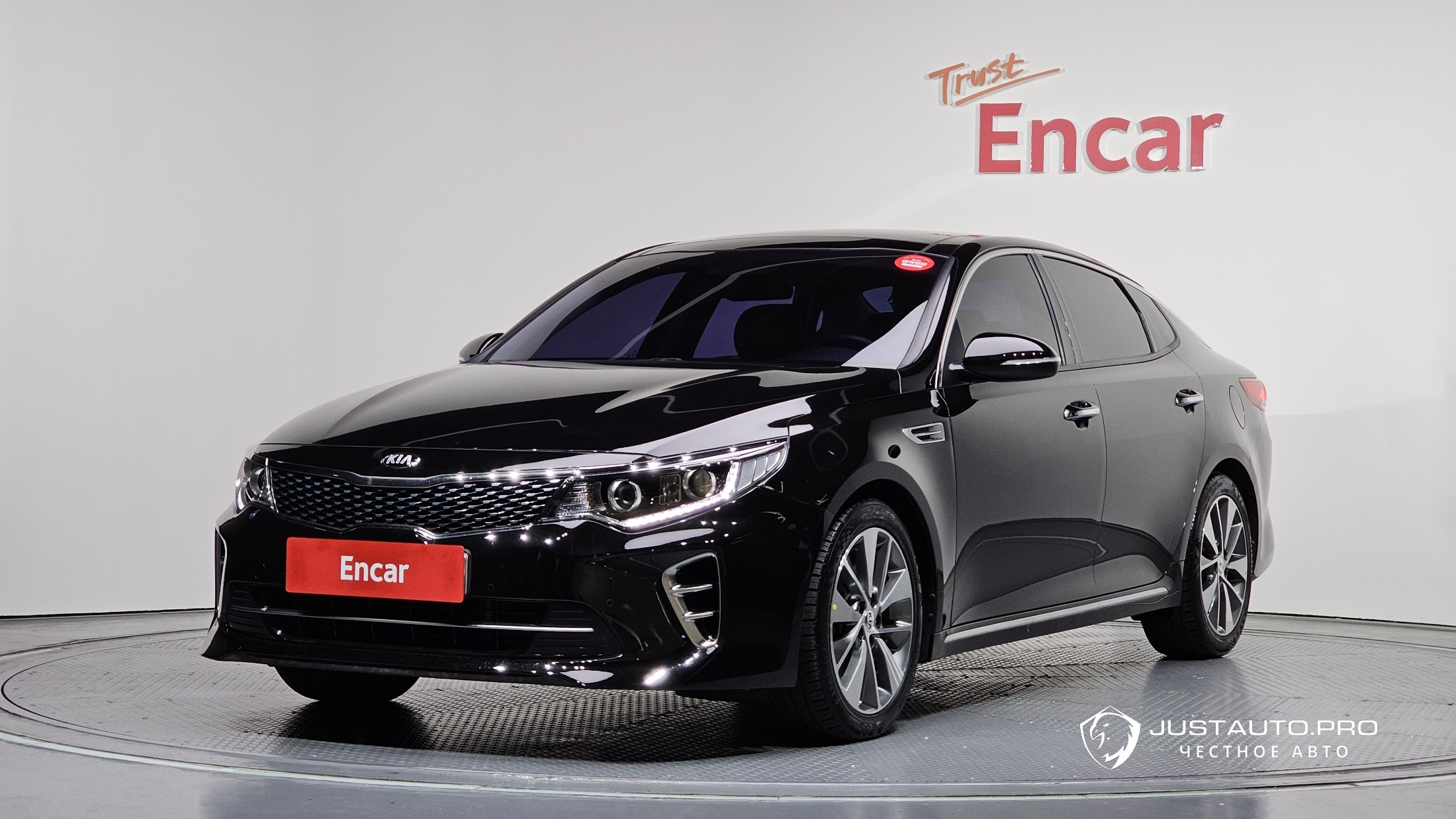 Автомобиль Kia K5