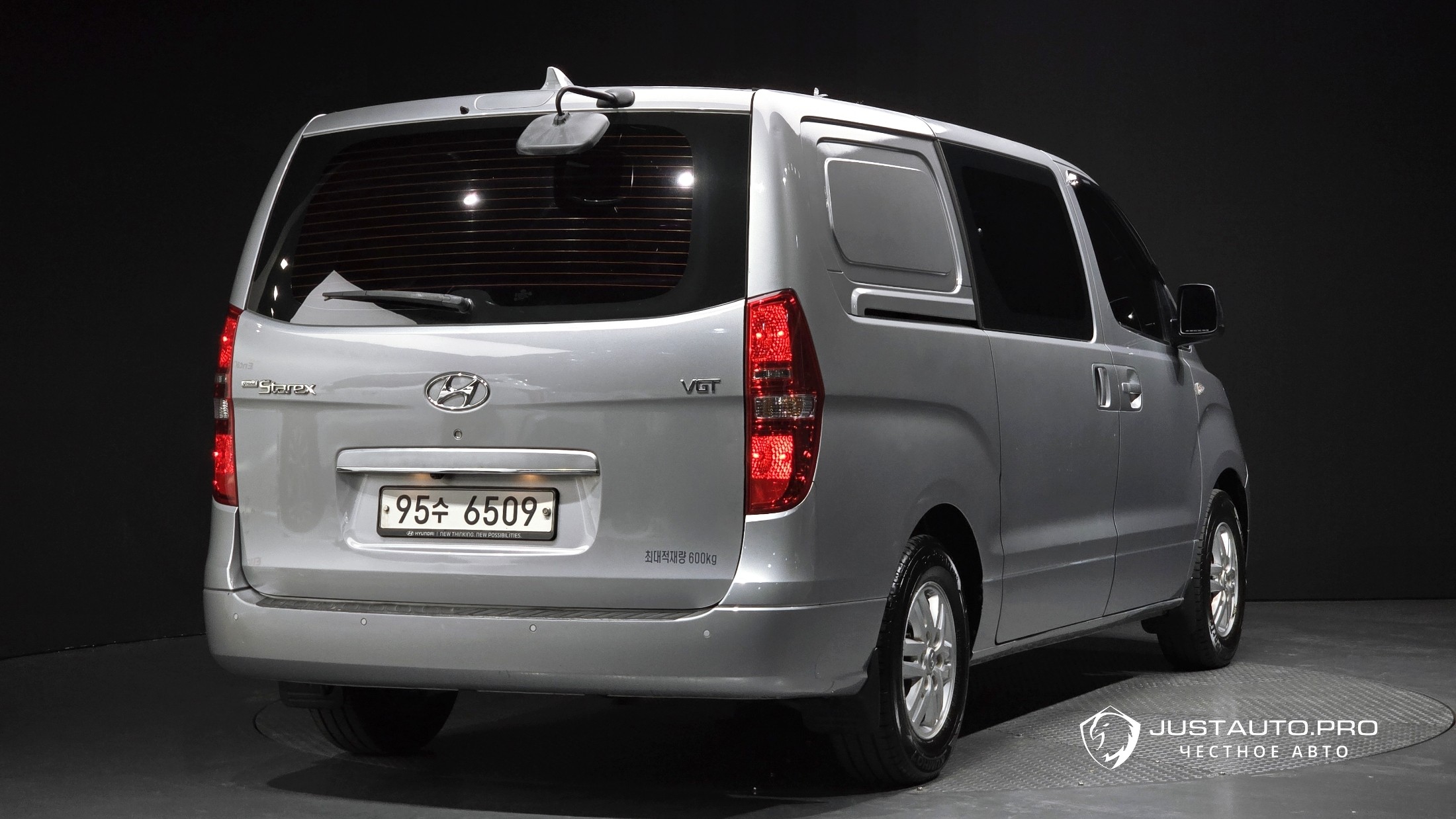 Автомобиль Hyundai Starex