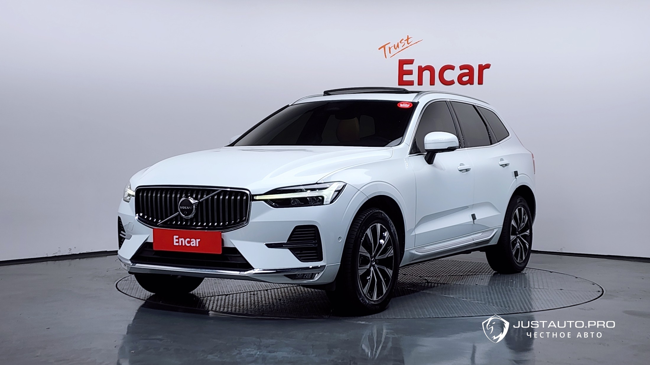 Автомобиль Volvo XC60