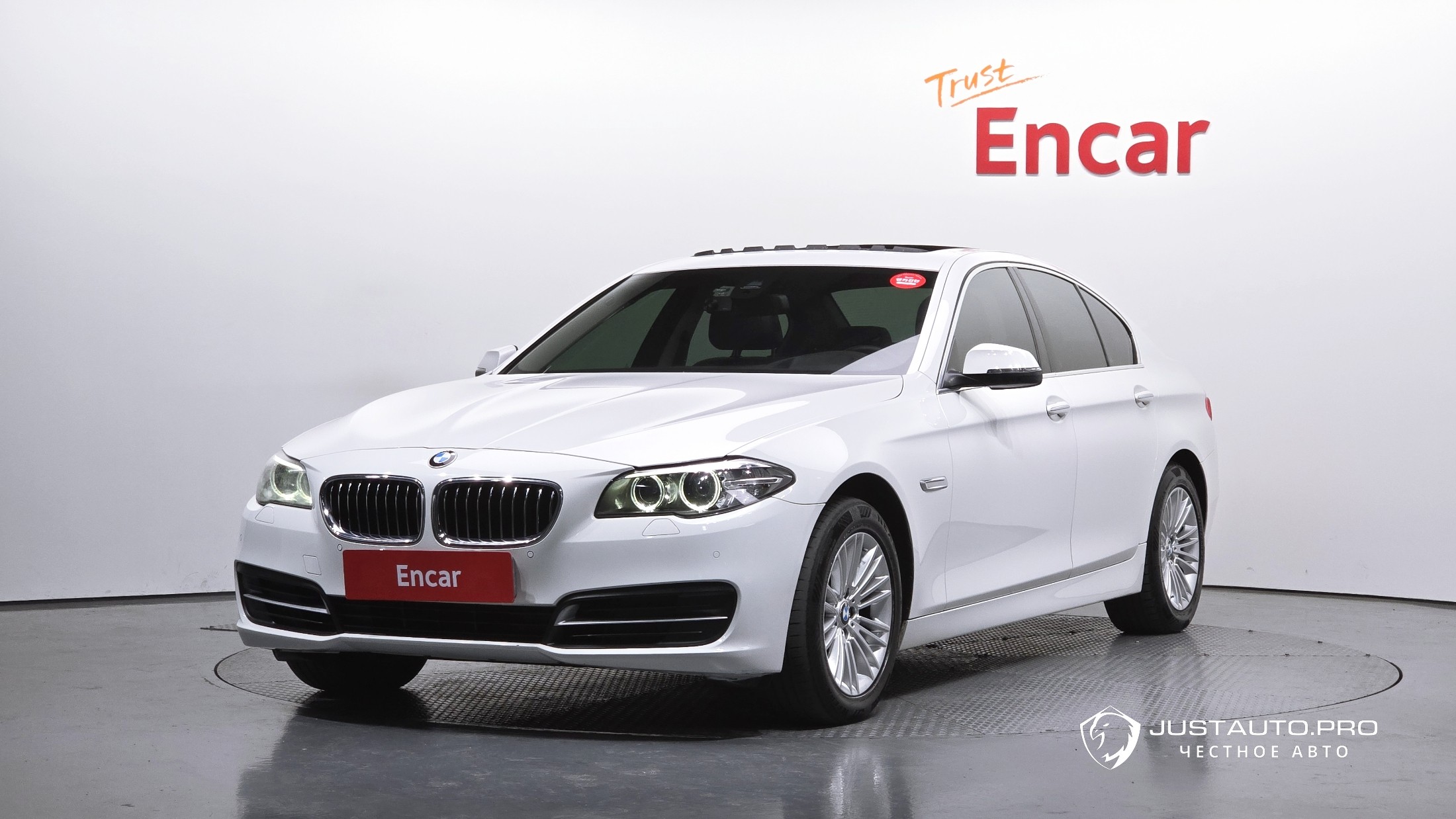 Автомобиль BMW 5-Series