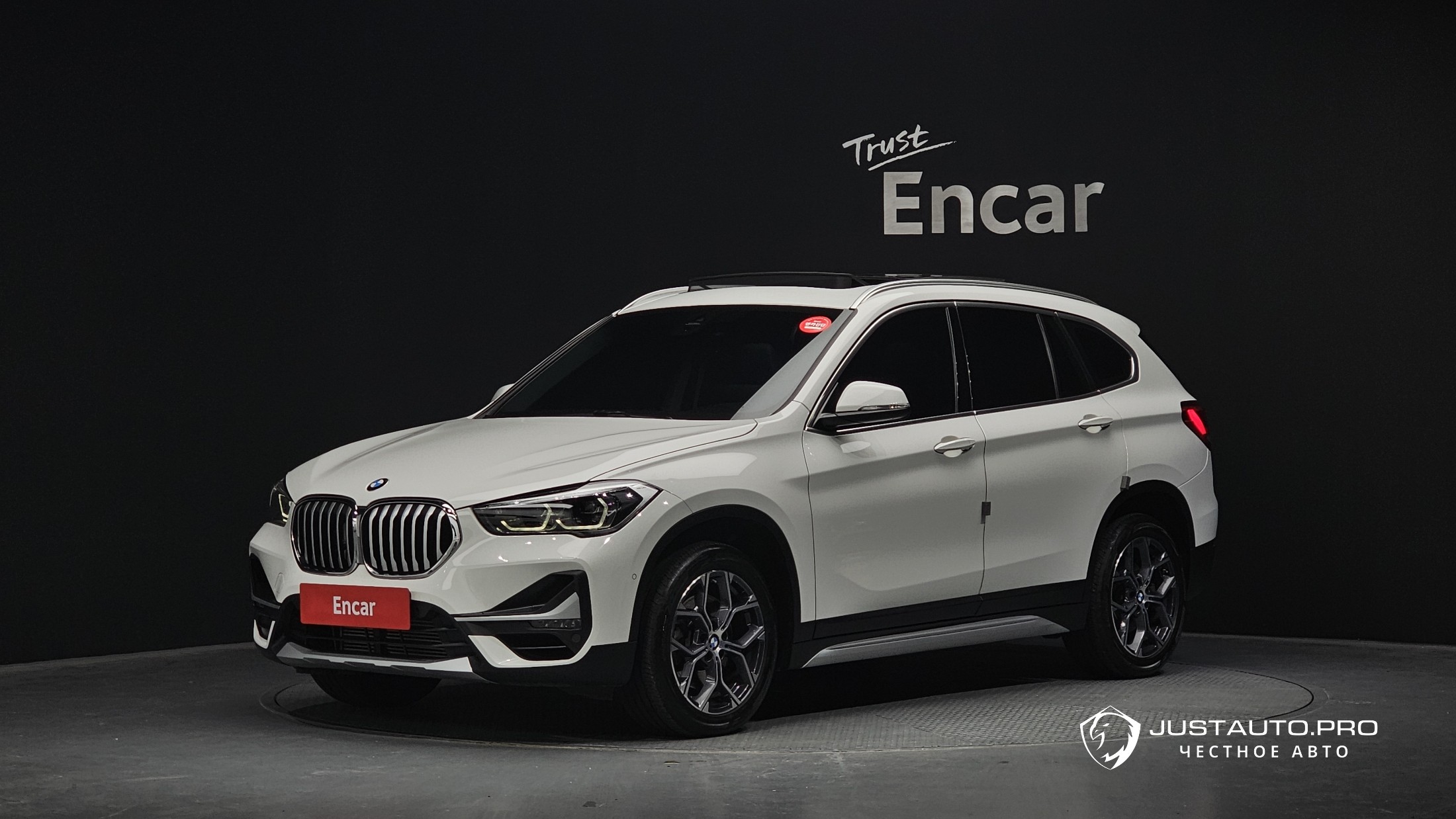 Автомобиль BMW X1