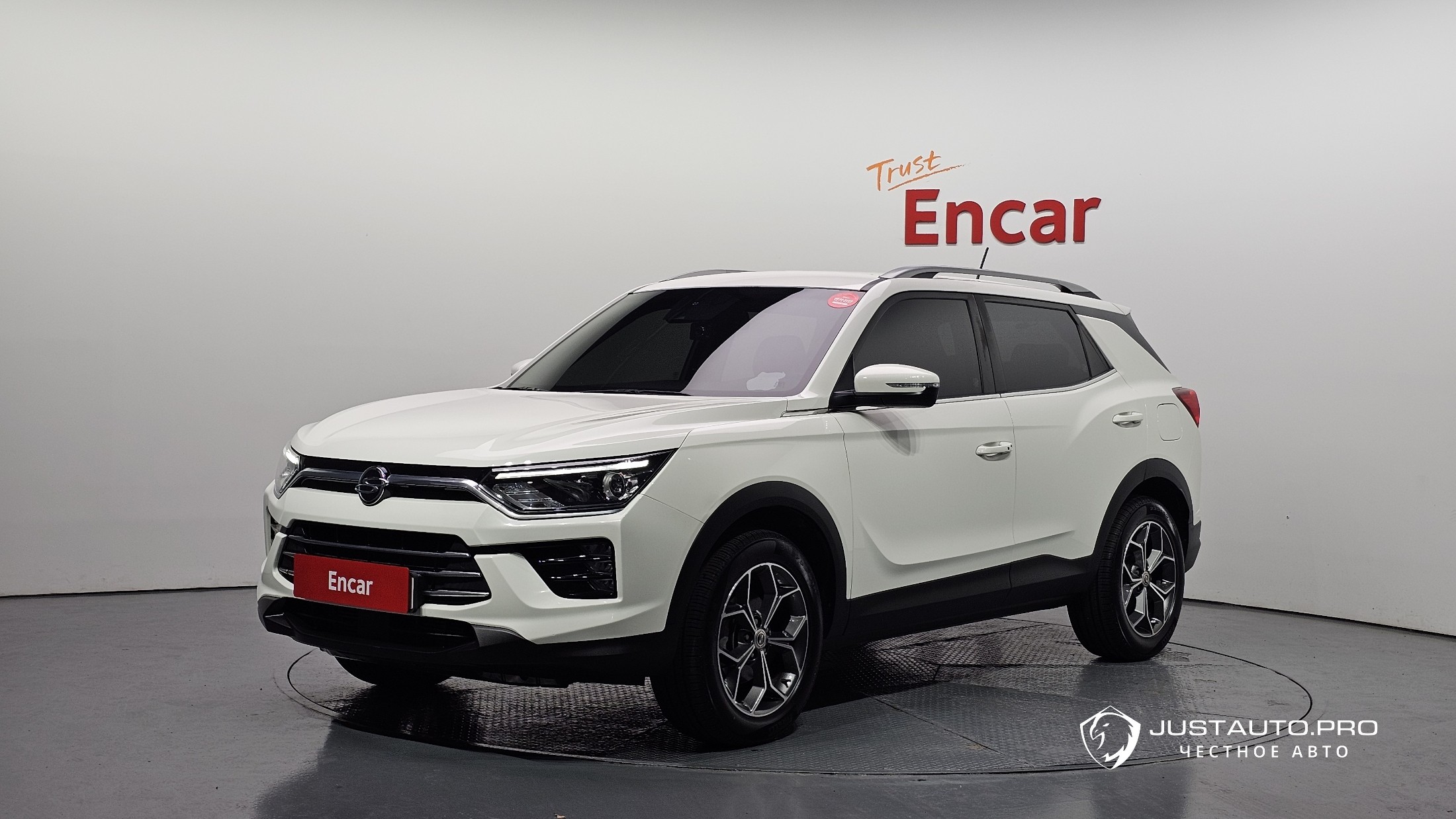 Автомобиль KG_Mobility_Ssangyong KORANDO