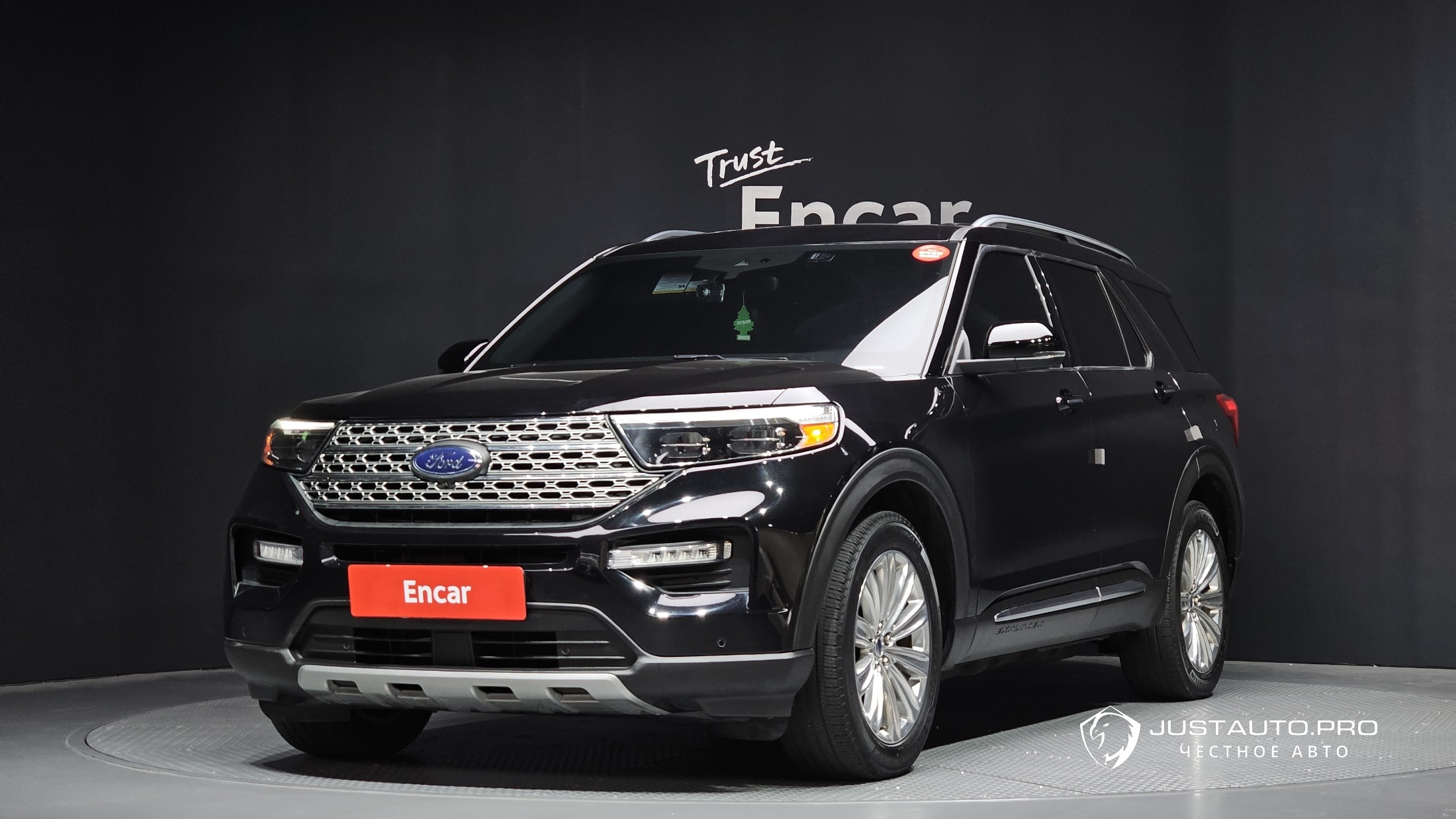 Автомобиль Ford Explorer