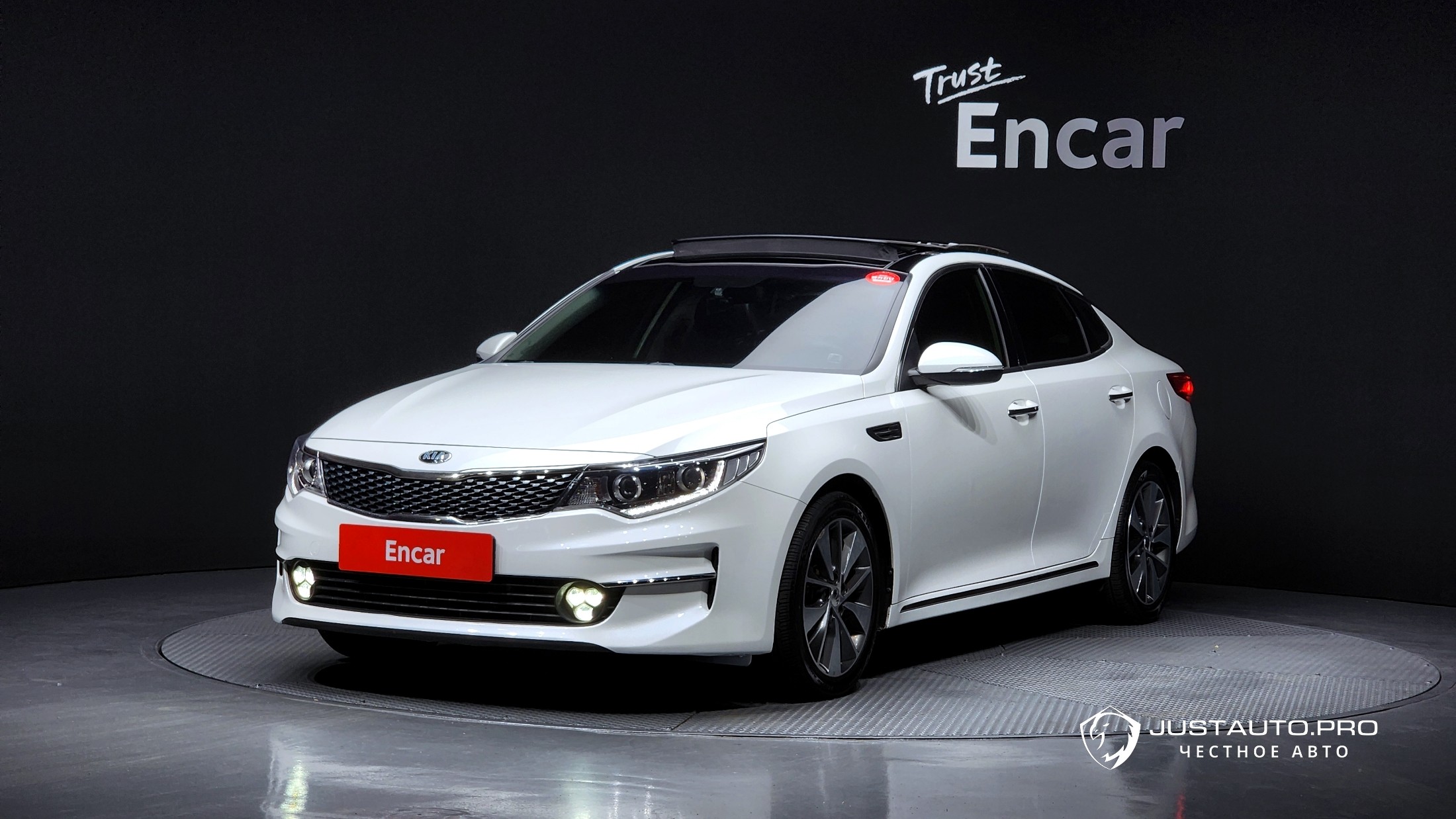 Автомобиль Kia K5