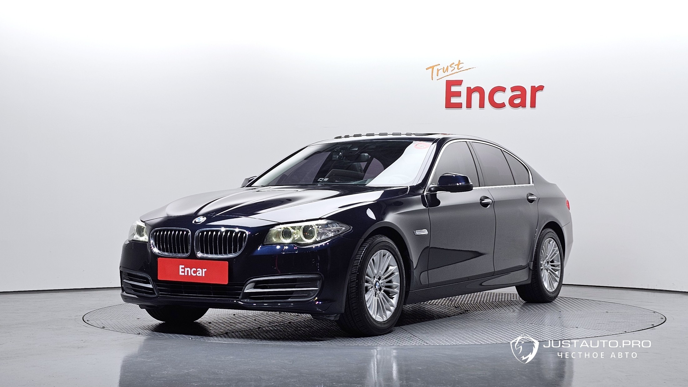 Автомобиль BMW 5-Series
