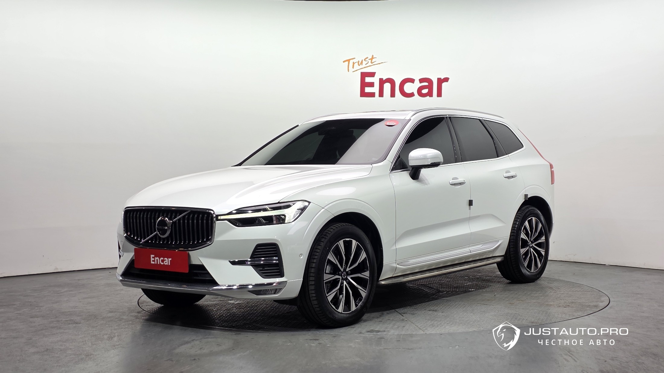 Автомобиль Volvo XC60