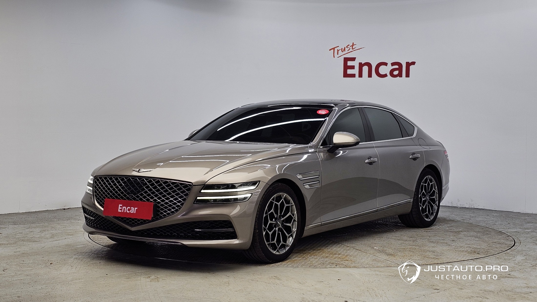 Автомобиль Genesis G80