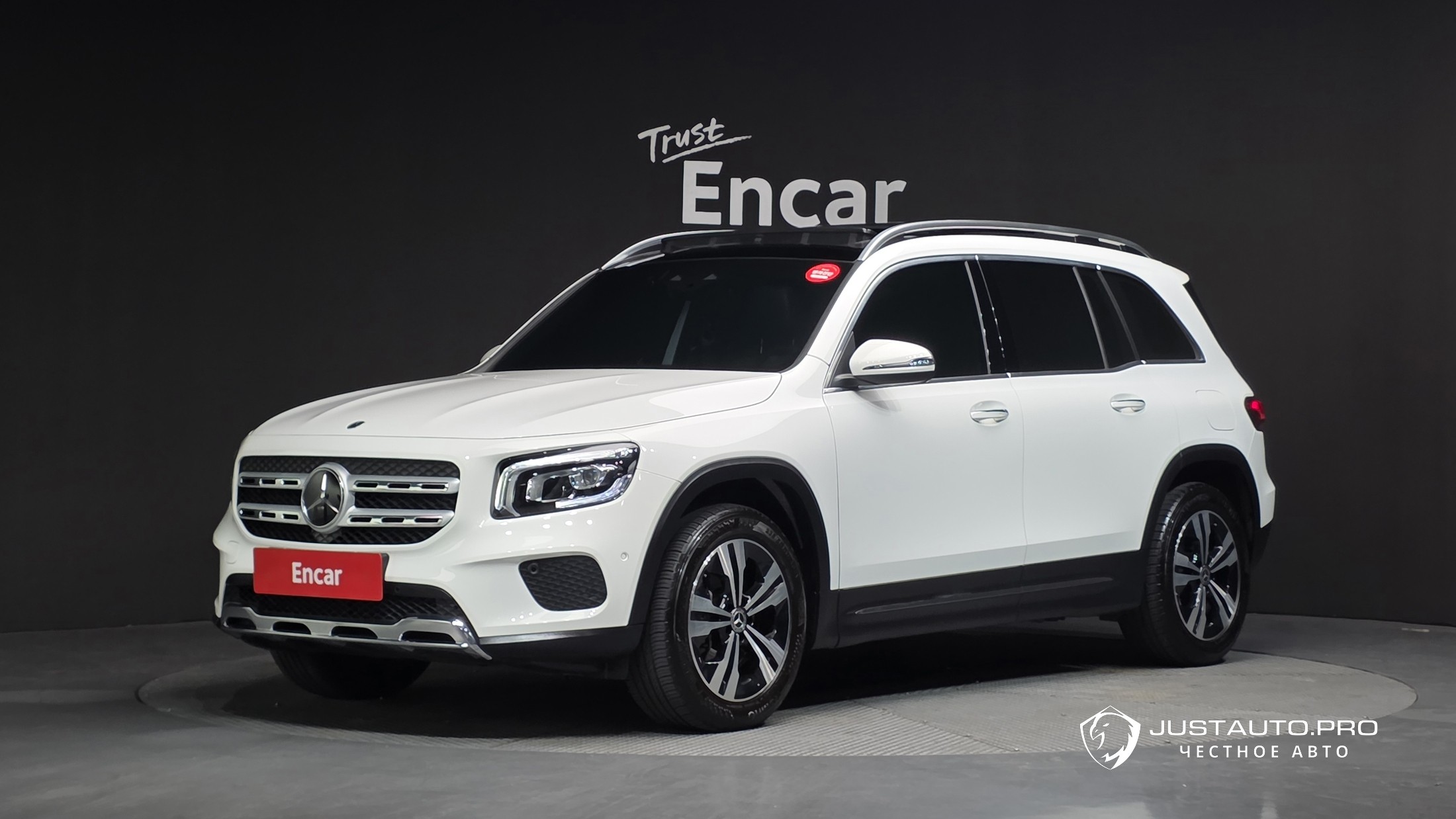 Автомобиль Mercedes-Benz GLB-Class