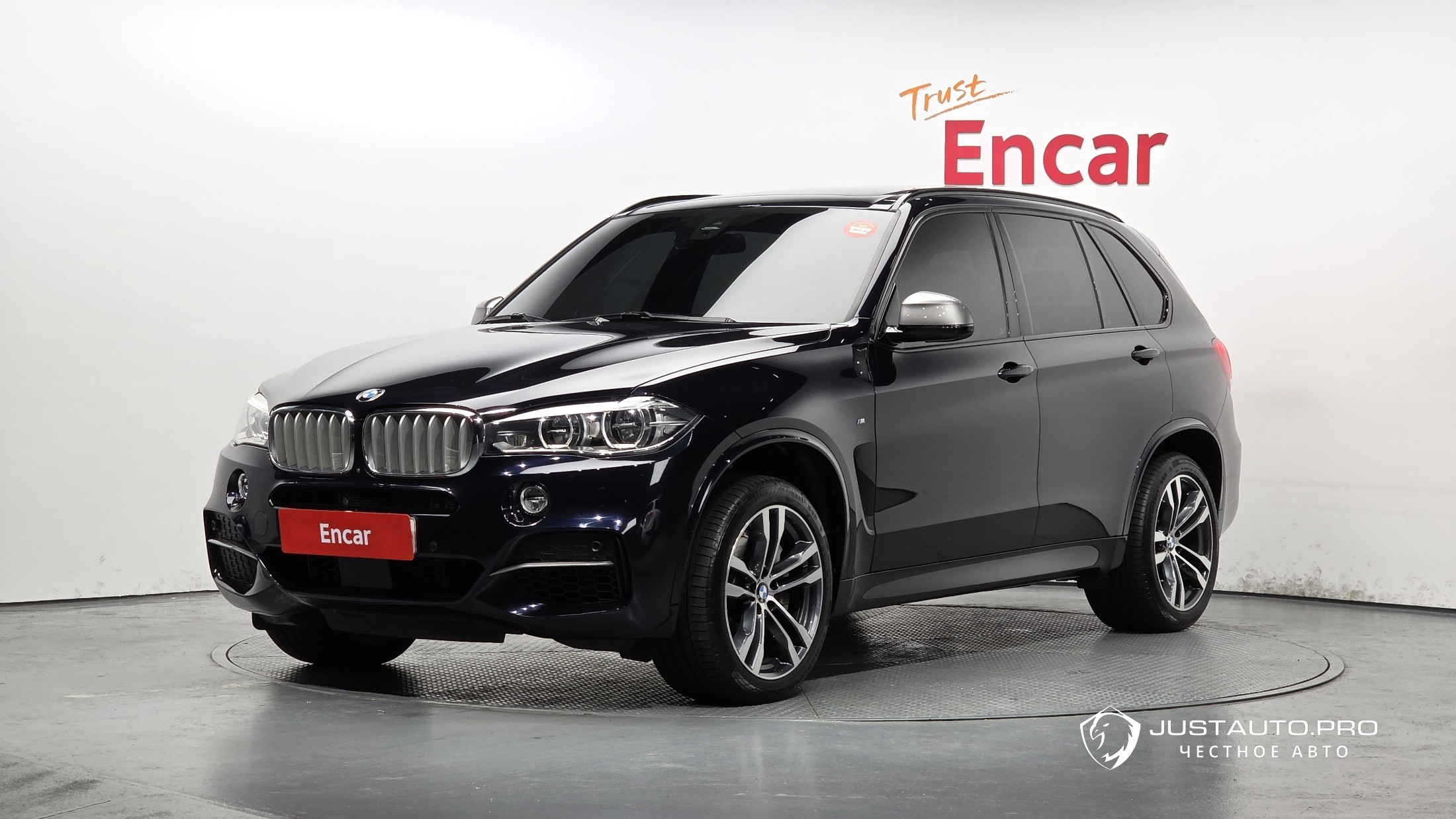 Автомобиль BMW X5