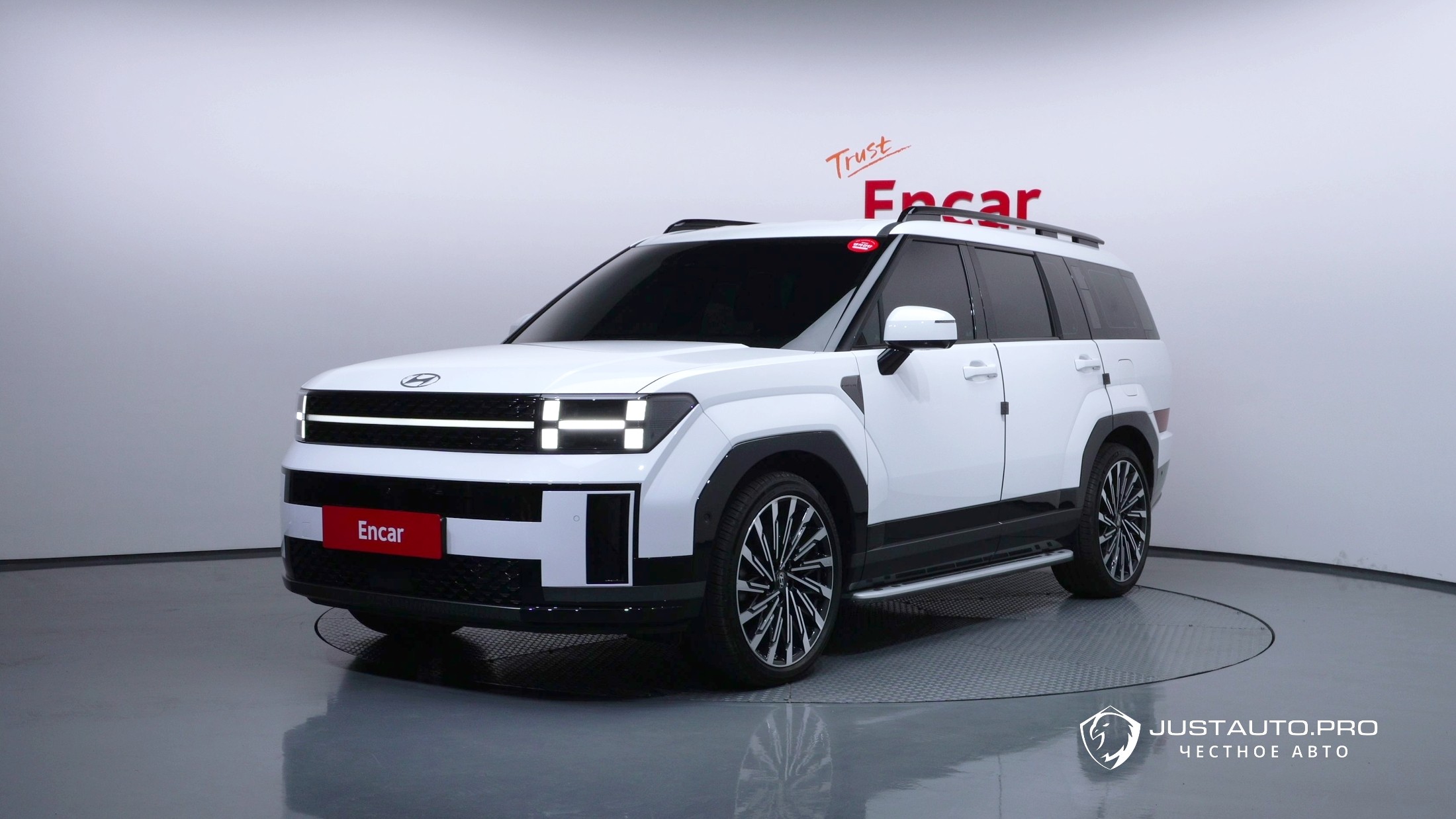 Автомобиль Hyundai Santafe