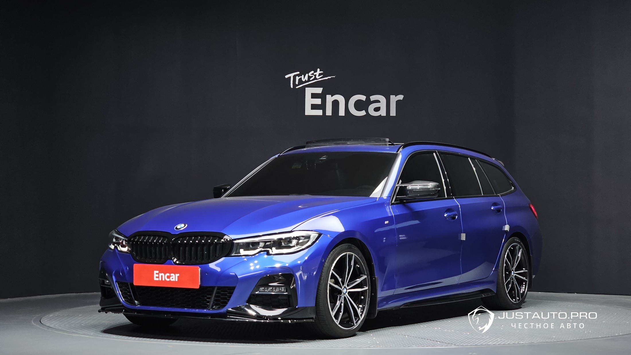 Автомобиль BMW 3-Series