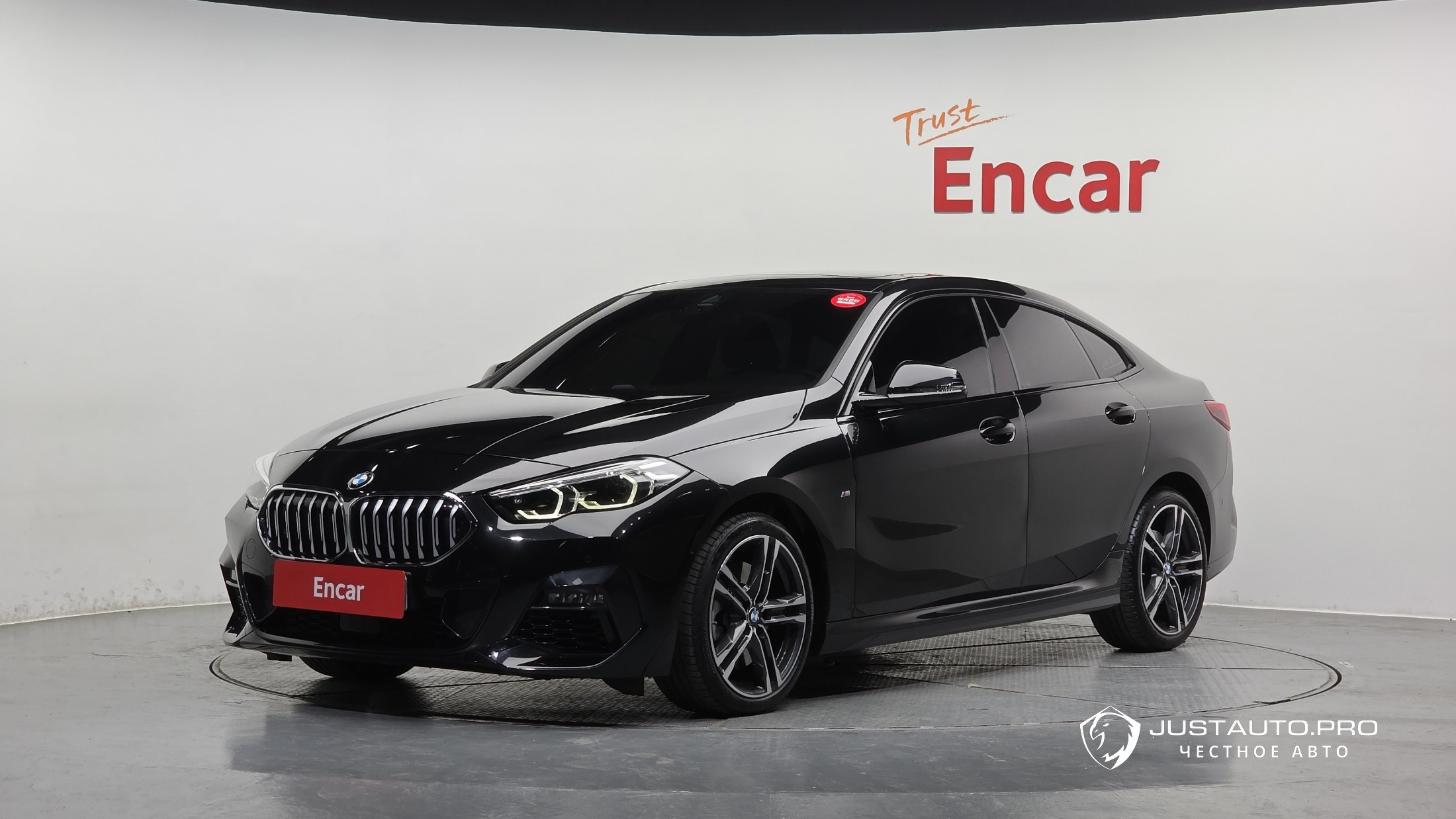 Автомобиль BMW 2-Series